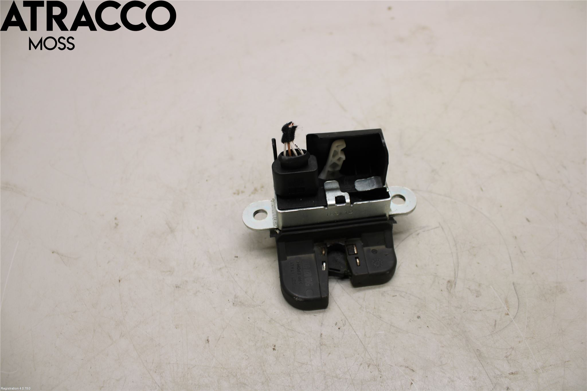 Volkswagen VW GOLF VI 09-13 Bakluke-Lokk Låsekasse