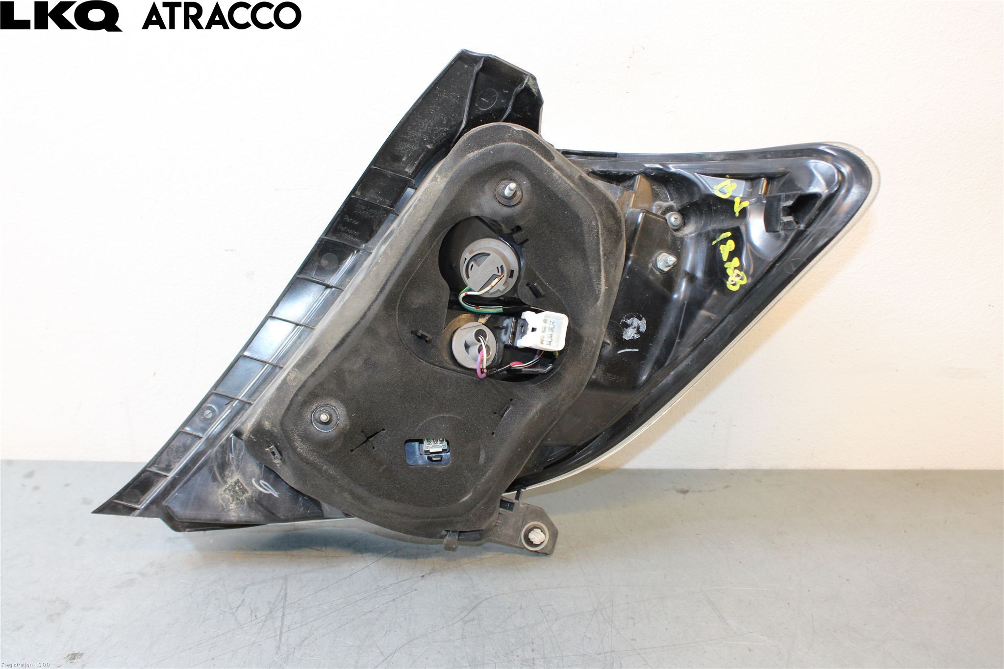 Toyota YARIS XP130 12-14 Baklykt Venstre