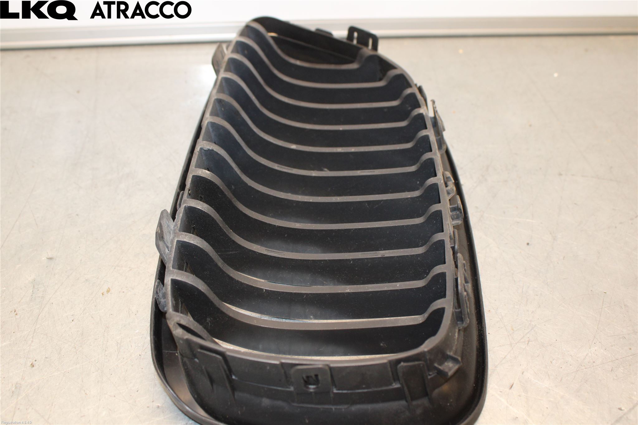 BMW 3 E90/91 SED/TOU 05-12 Grilldel Høyre