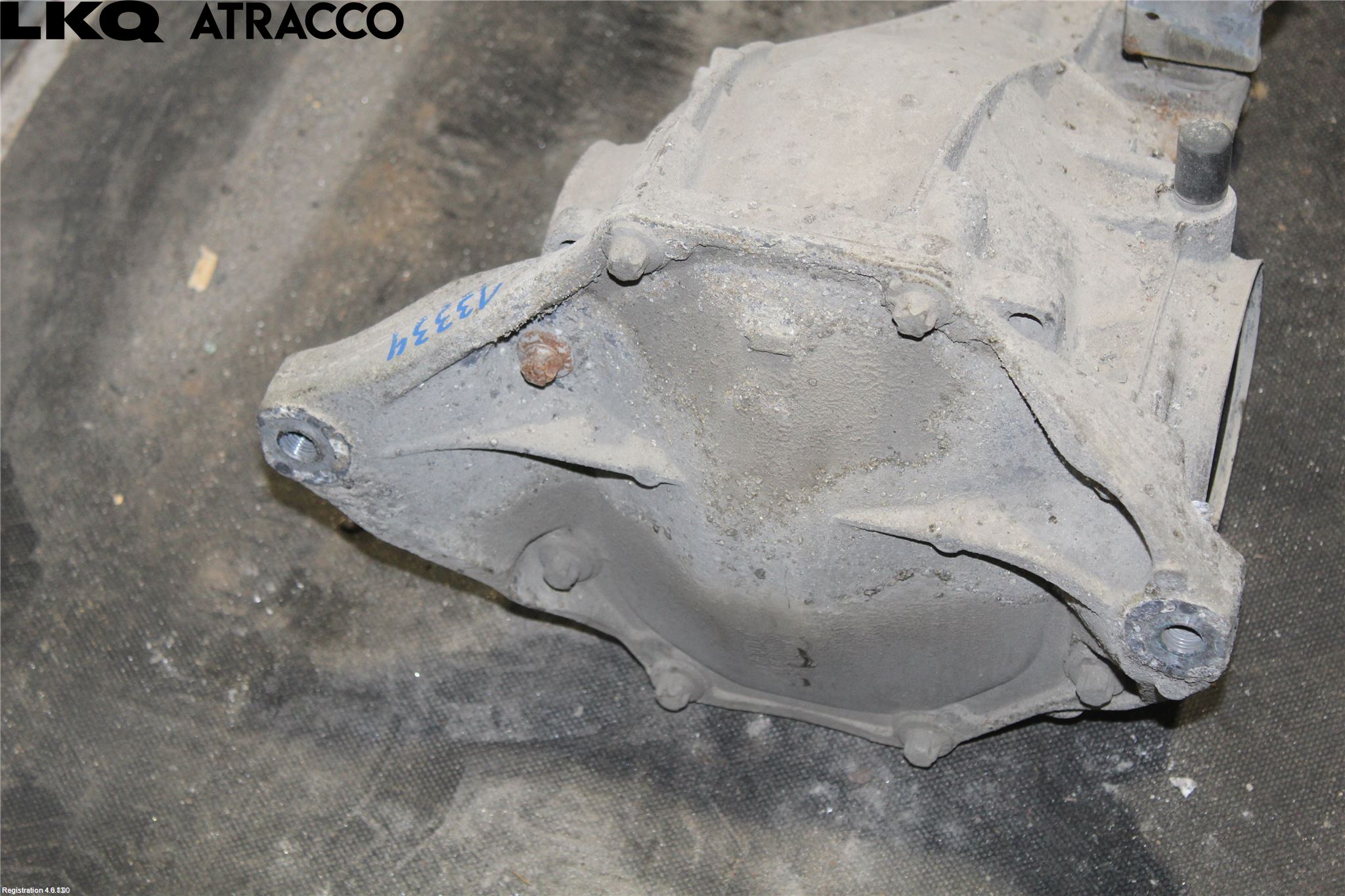 Mercedes-Benz MB E-KLASS (W213) 16-23 Bakaksel Kardang Bak -Diff