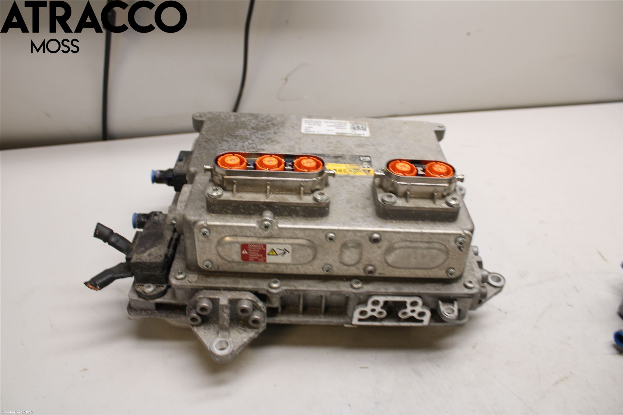 MG ZS EV 20- Inverter 12-)220V