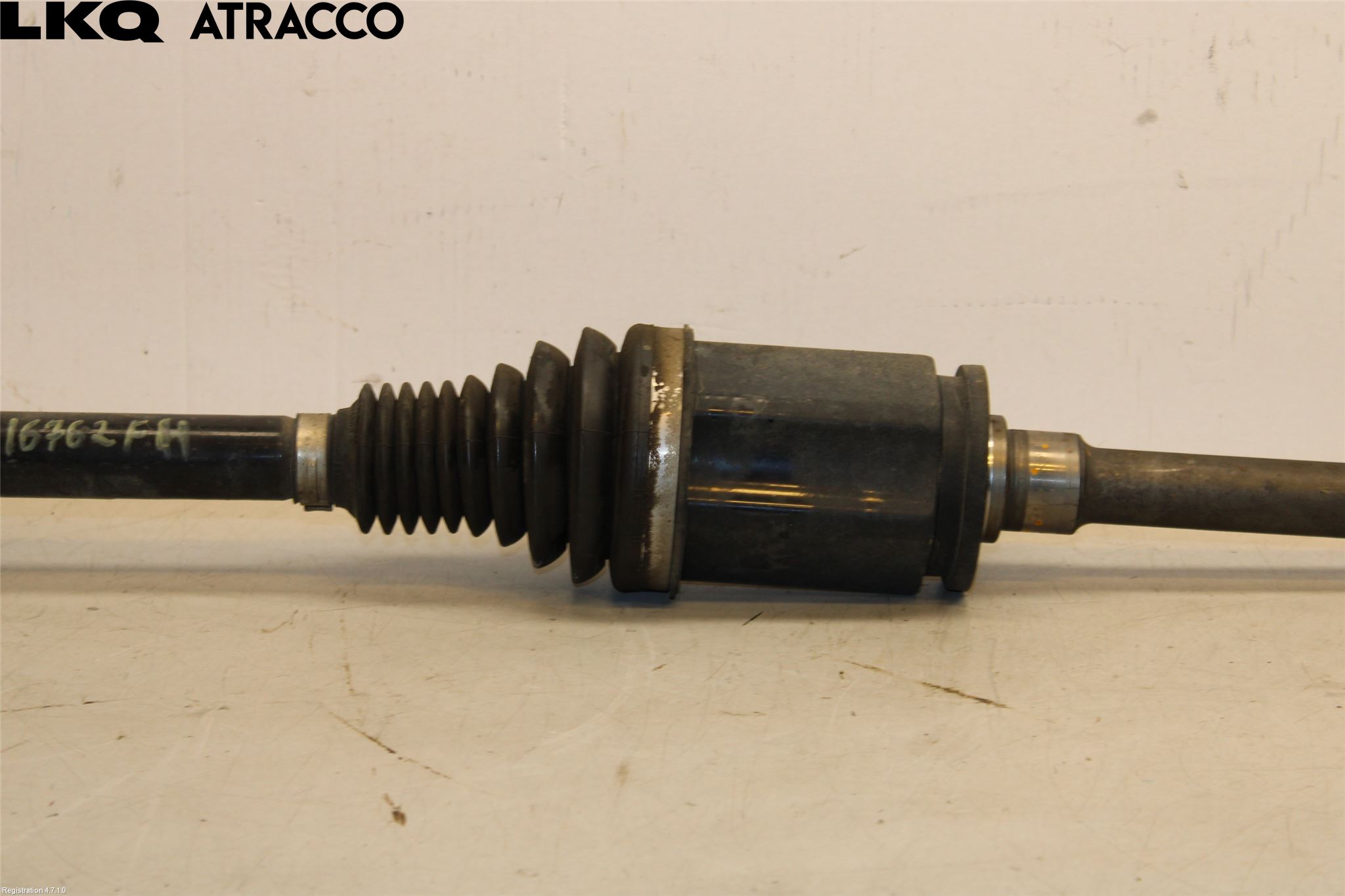 BMW 5 G30/G31/F90 17-23 Drivaksel Foran Kompl Høyre