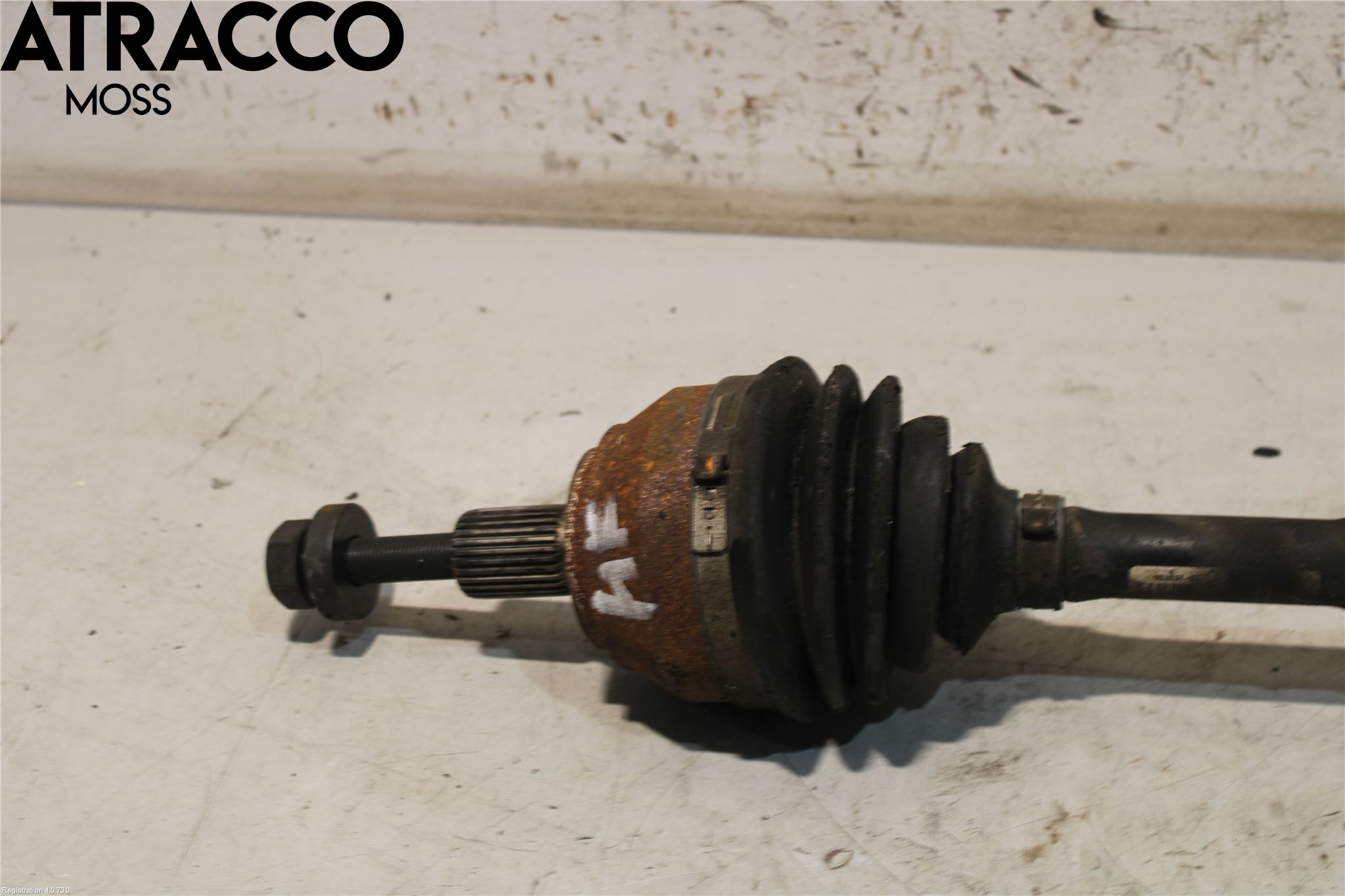 Volkswagen VW AMAROK 2H 10-22 Drivaksel Foran Kompl Høyre