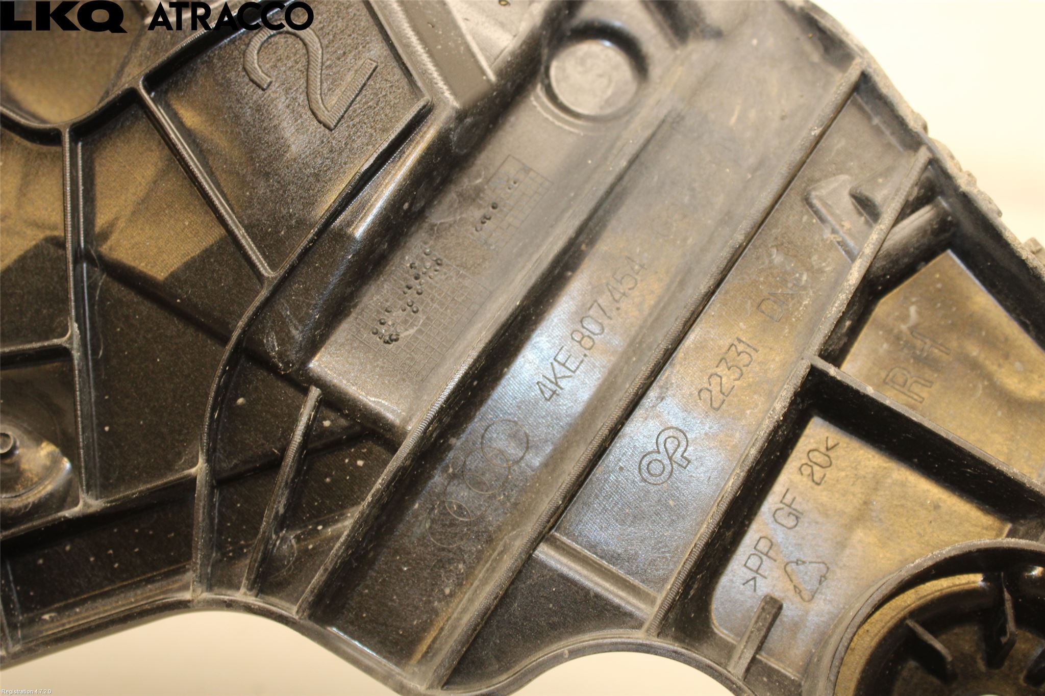 Audi E-TRON, S GE 19- Støtfanger Bak Hjørne Høyre