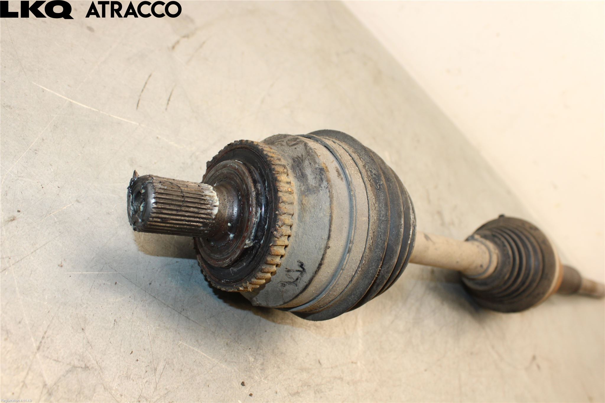 Volvo V70 05-08 Drivaksel Foran Kompl Høyre