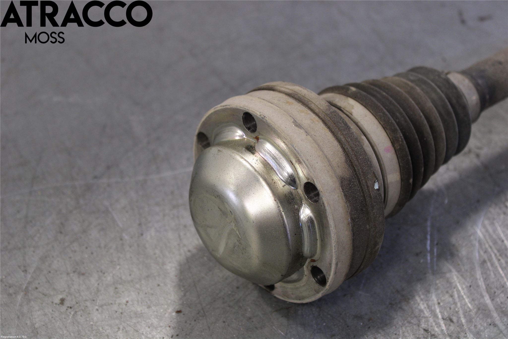 Volkswagen VW GOLF VI 09-13 Drivaksel Foran Kompl Venstre