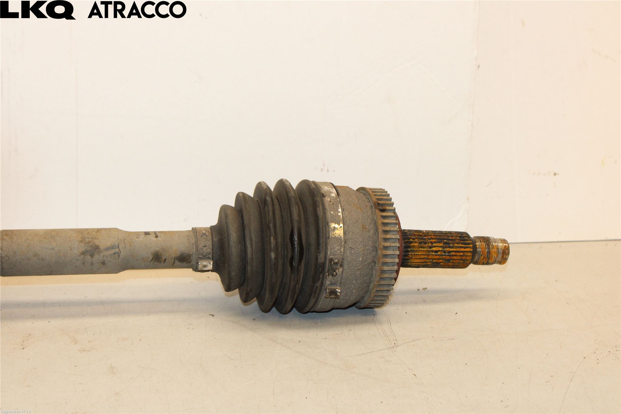 Kia CARENS III 13-19 Drivaksel Foran Kompl Høyre