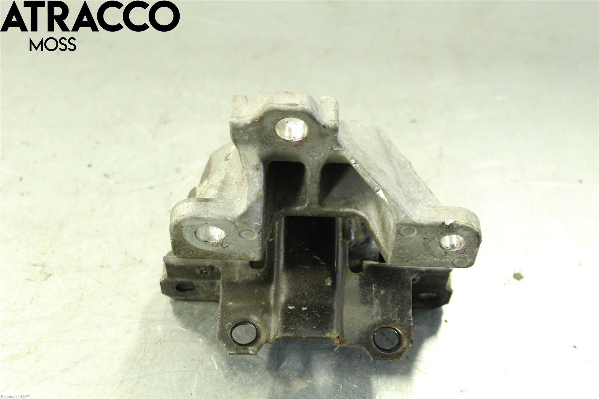 Mitsubishi OUTLANDER 13-21 Motor Feste Gummi