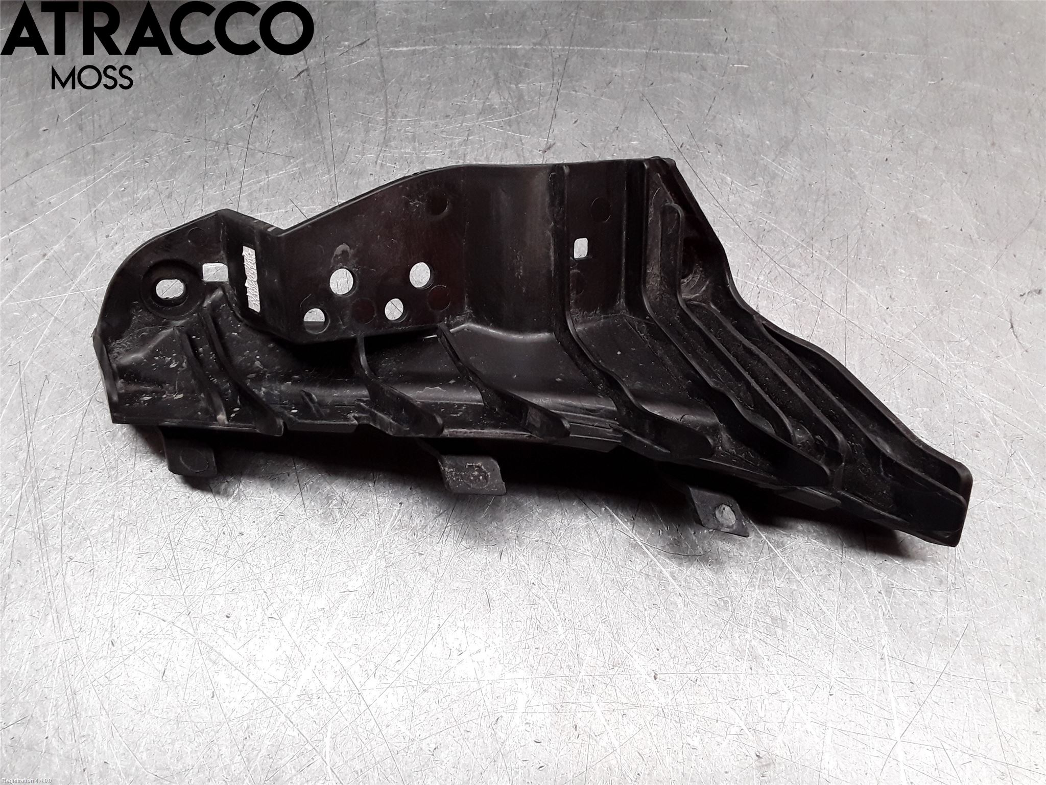 Kia SOUL 09- Støtfanger Foran Feste