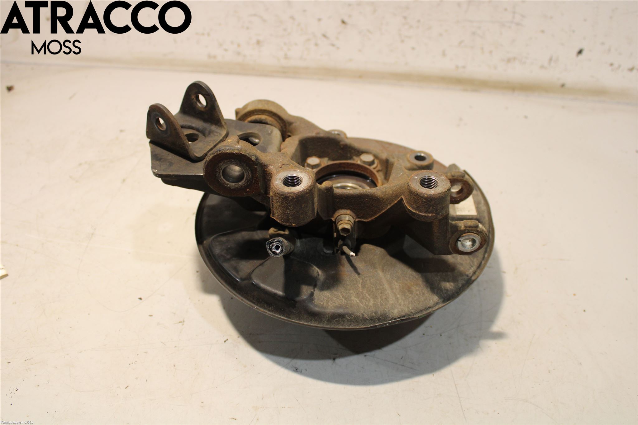 Toyota RAV4 13-18 Spindel Vb