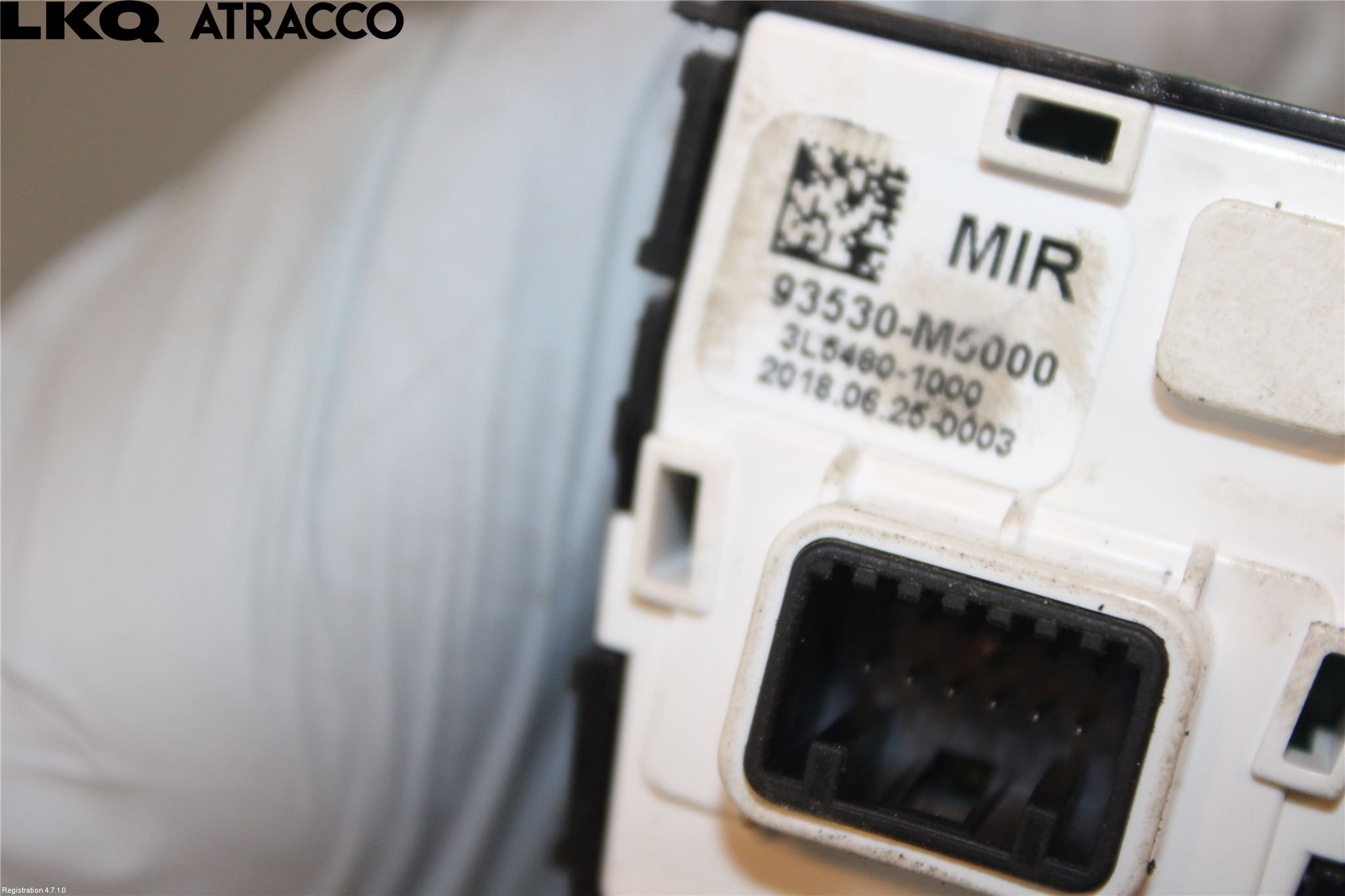 Hyundai NEXO 18->> Bryter Speil