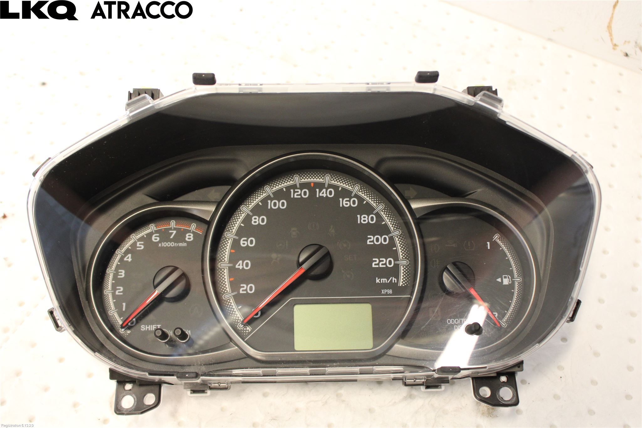 Toyota YARIS XP130 12-14 Instr Speedometer