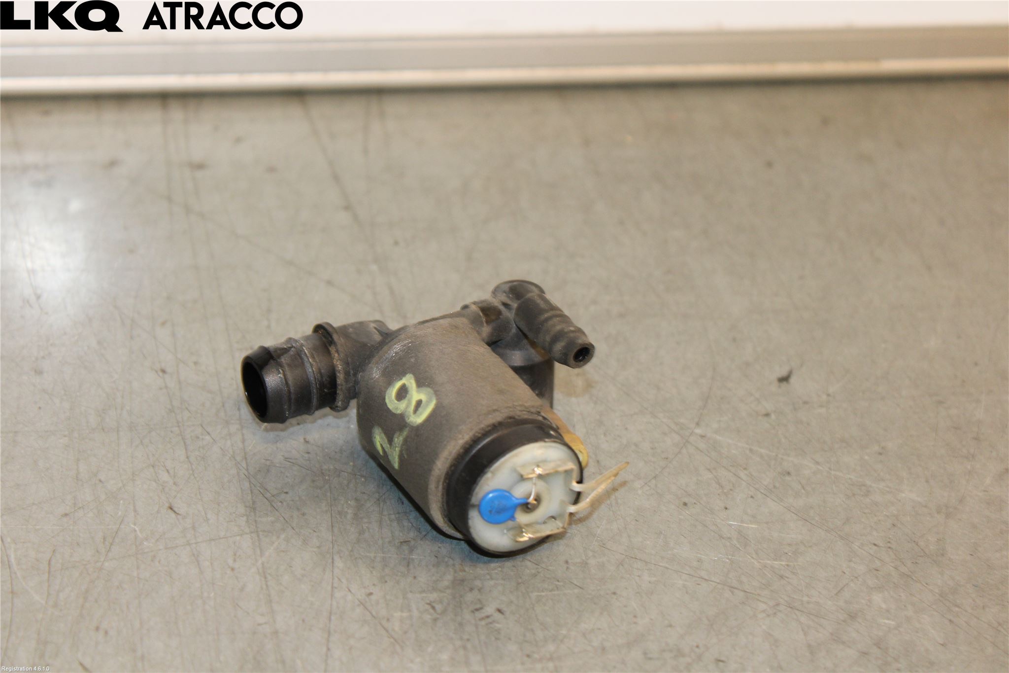 Ford TRANSIT/TOURNEO COURIER 13-23 Spylerpumpe Frontrute