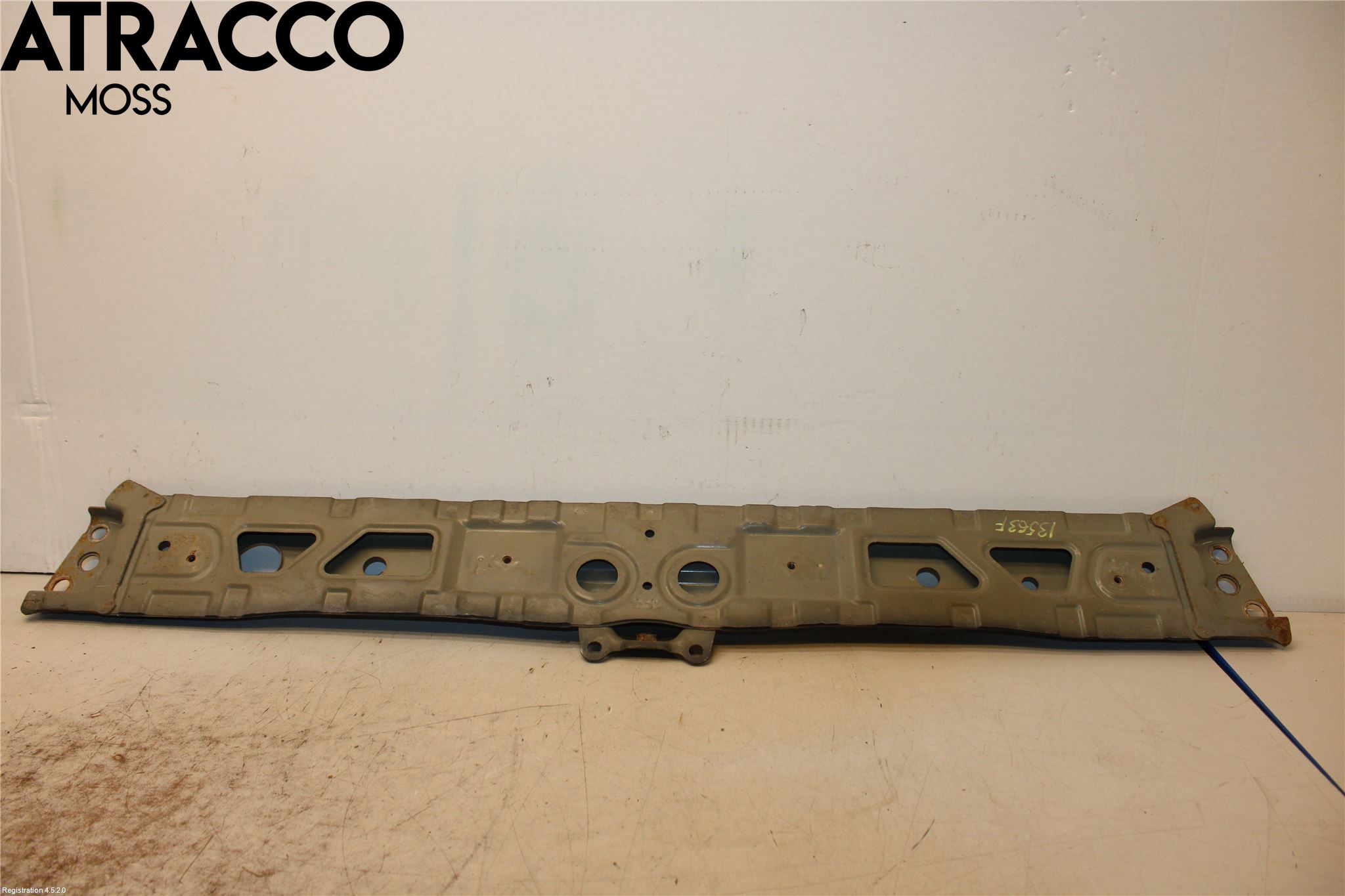 Toyota C-HR 16-23 Frontplate Nedre