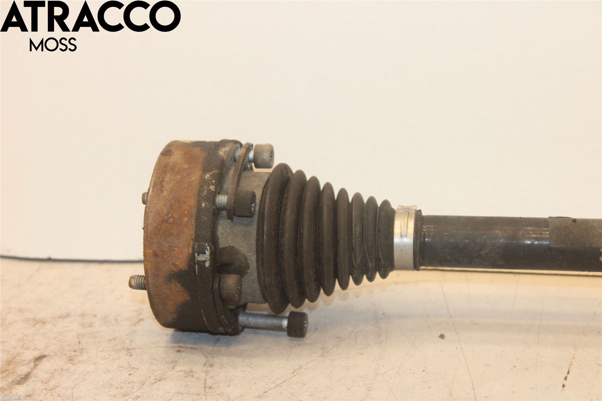 Volkswagen VW PASSAT 11-14 Drivaksel Foran Kompl Venstre