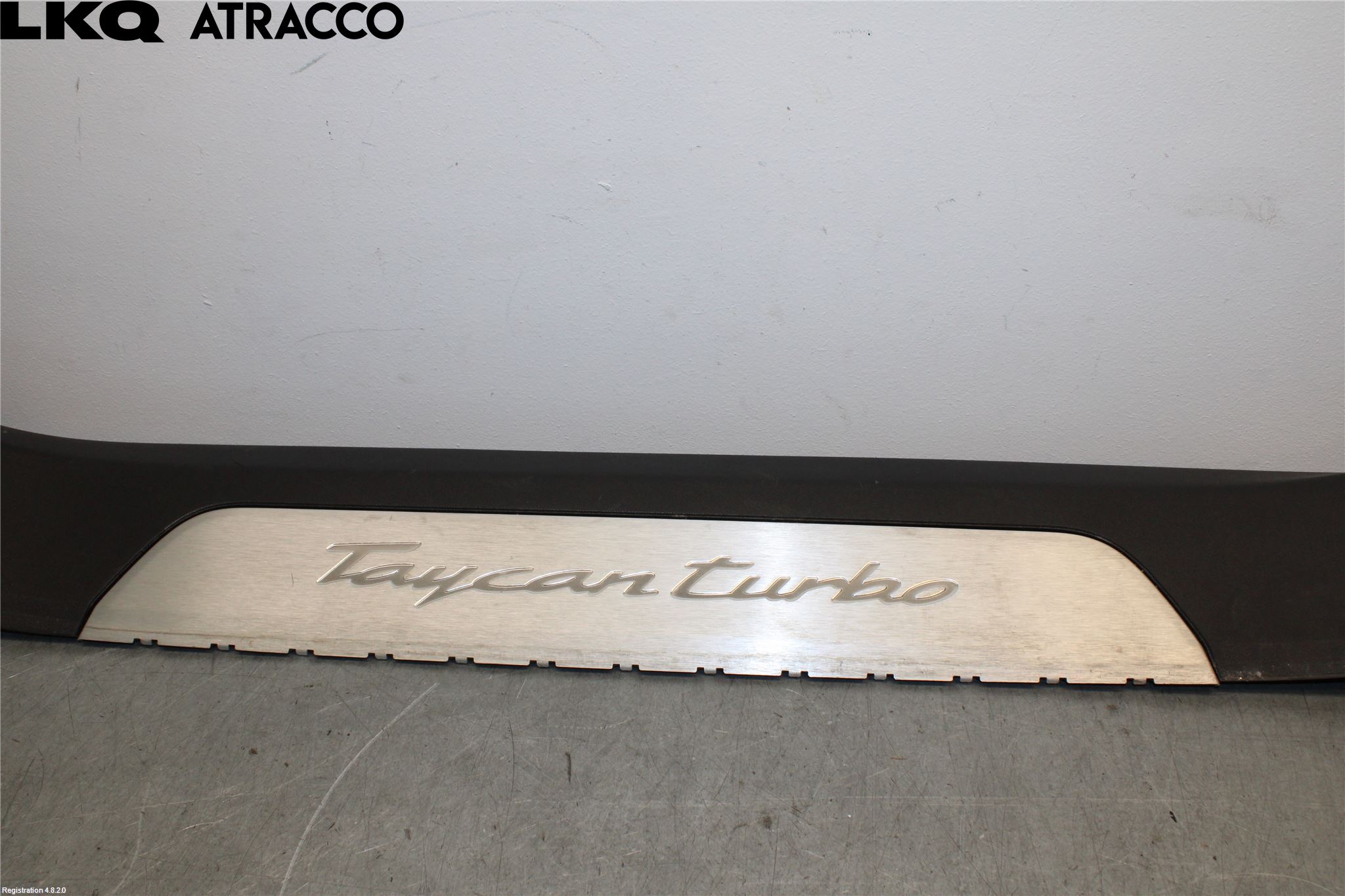 Porsche TAYCAN 20- List Venstre Side