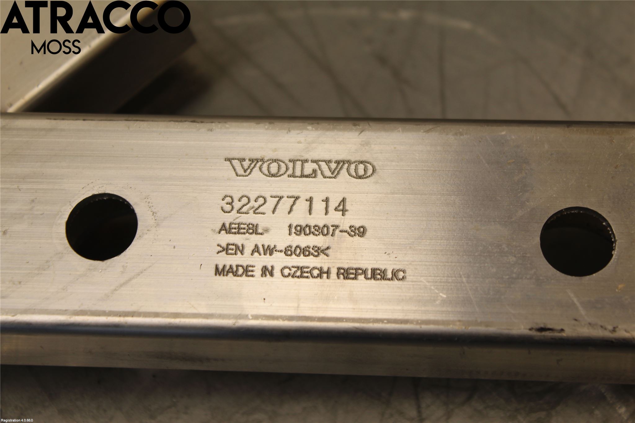 Volvo S60 14-18 Radiator Feste - Ramme - Bjelk