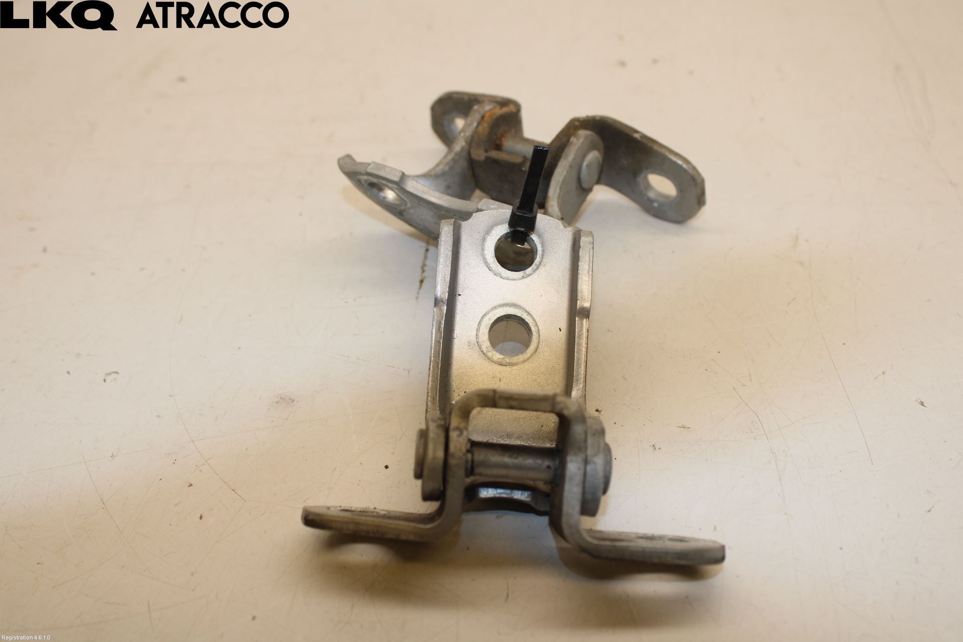 Toyota RAV4 19- Dørhengsel