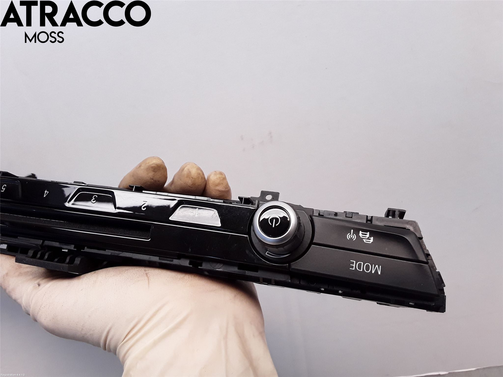 BMW 5 G30/G31/F90 17-23 Stereo Cd Veksler