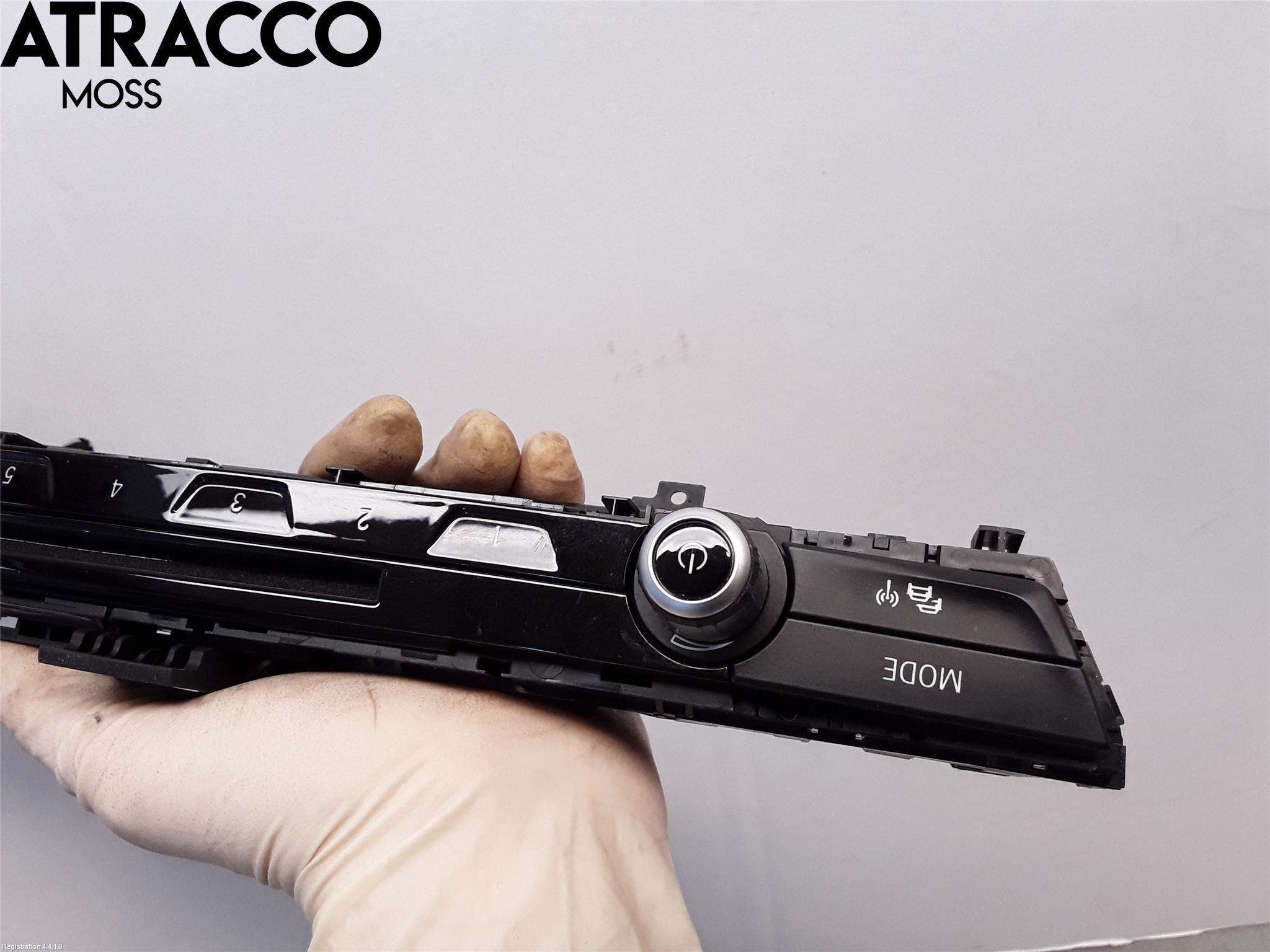 BMW 5 G30/G31/F90 17-23 Stereo Cd Veksler