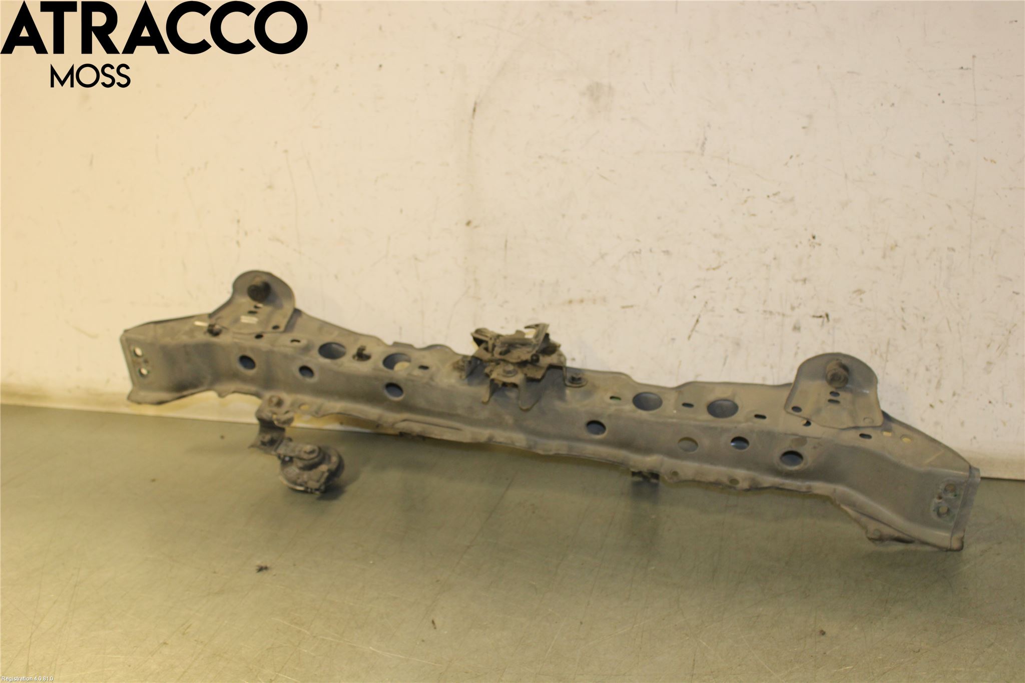 Toyota YARIS XP130 12-14 Radiator Feste - Ramme - Bjelk