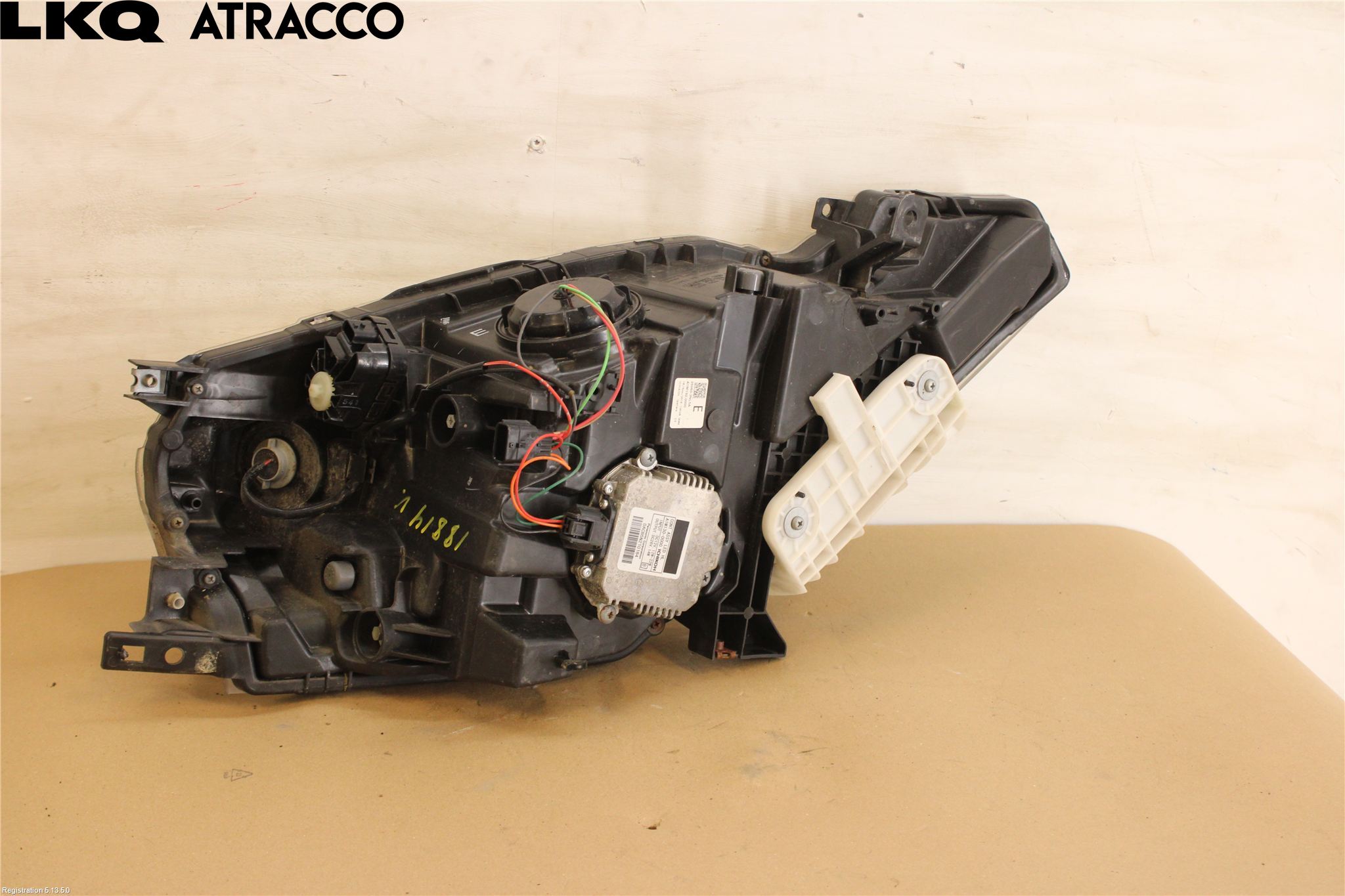 Nissan LEAF 11-17 Frontlykt Venstre