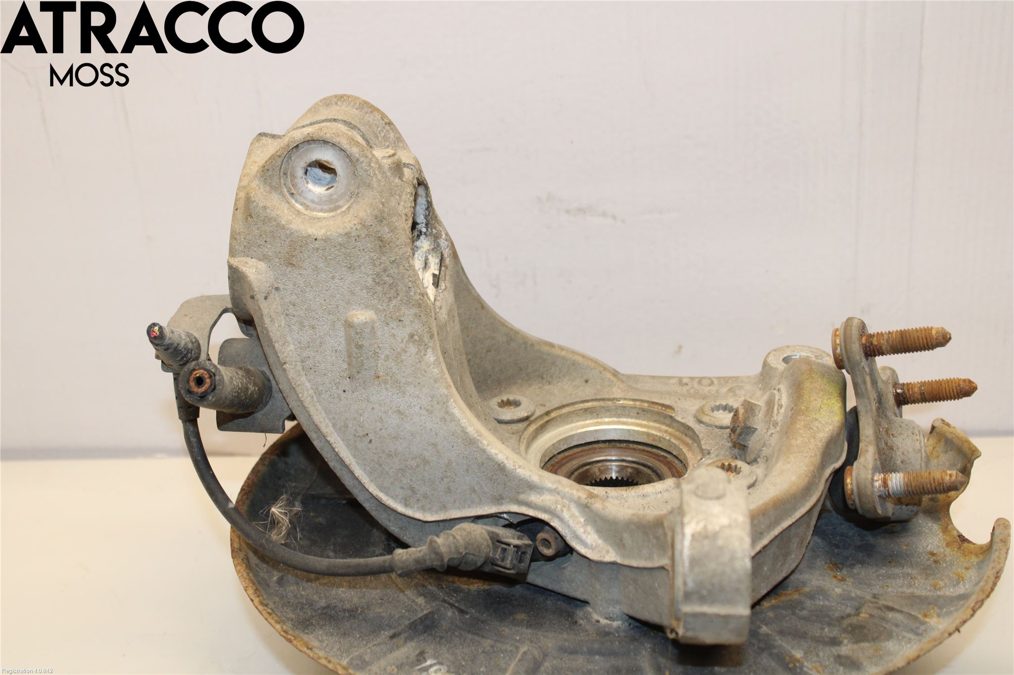 Volkswagen VW PASSAT 11-14 Spindel Vf