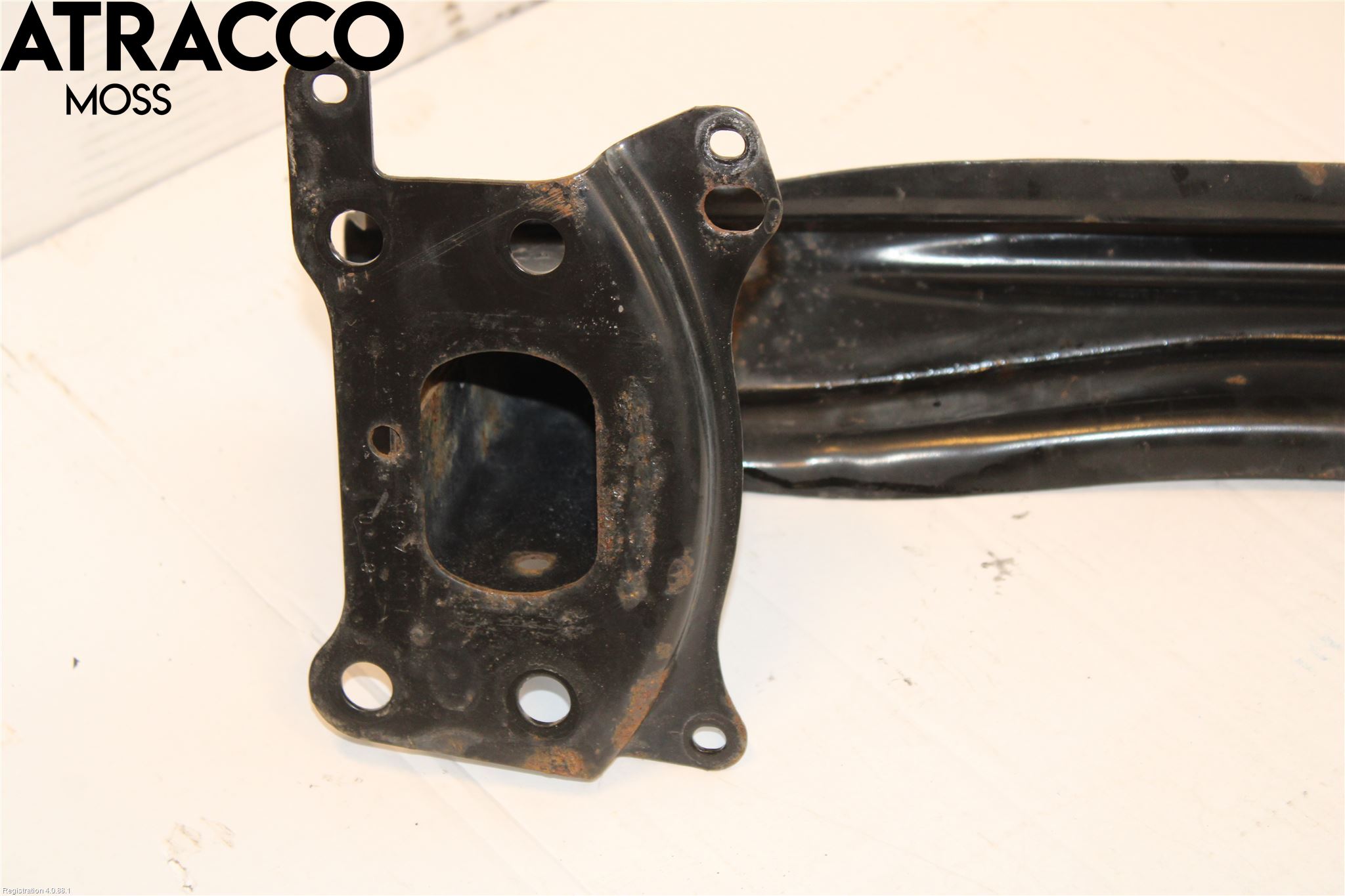 Volkswagen VW GOLF V 04-09 Støtfanger Foran Bjelke