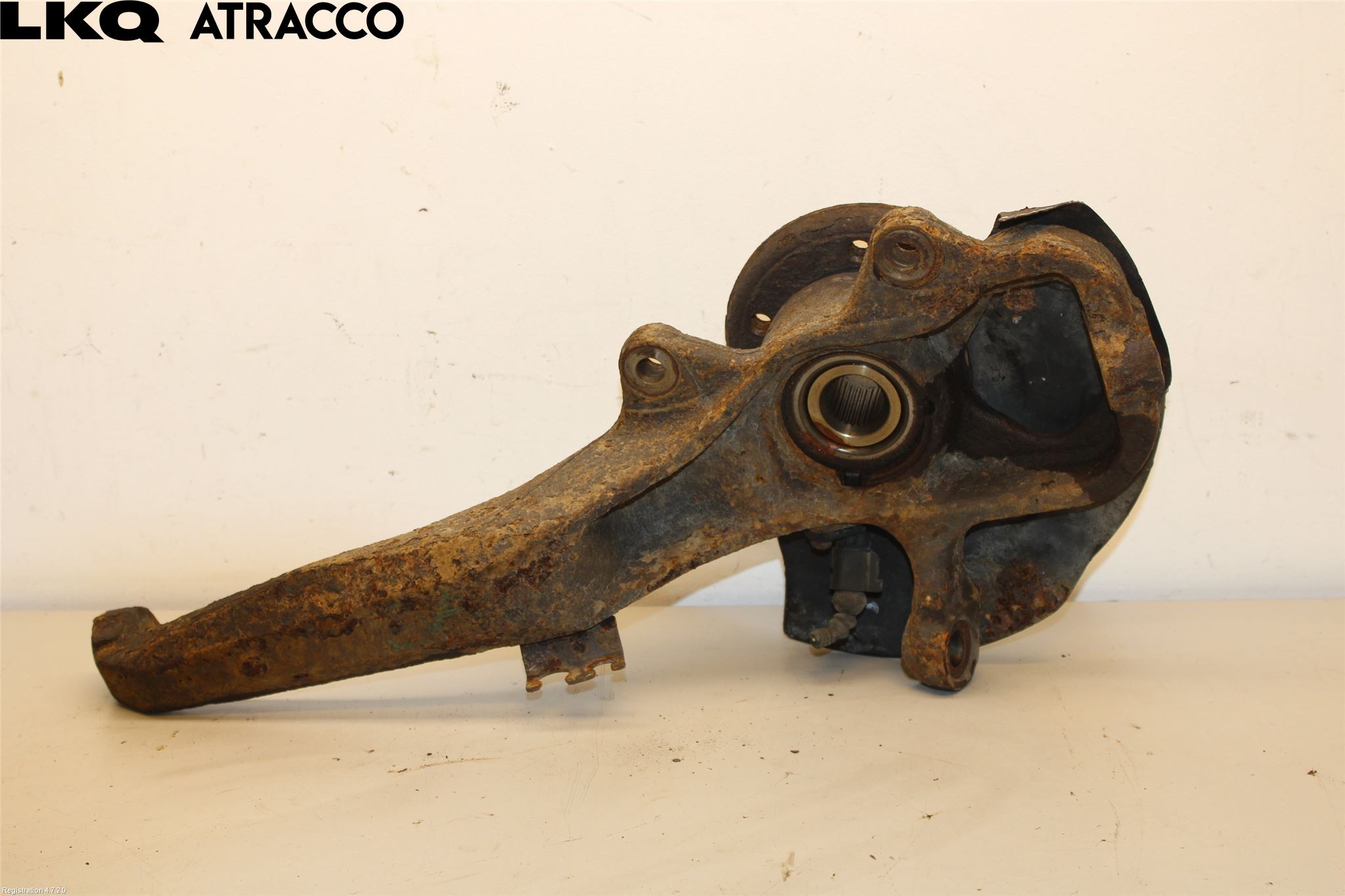 Volkswagen VW AMAROK 2H 10-22 Spindel Vf