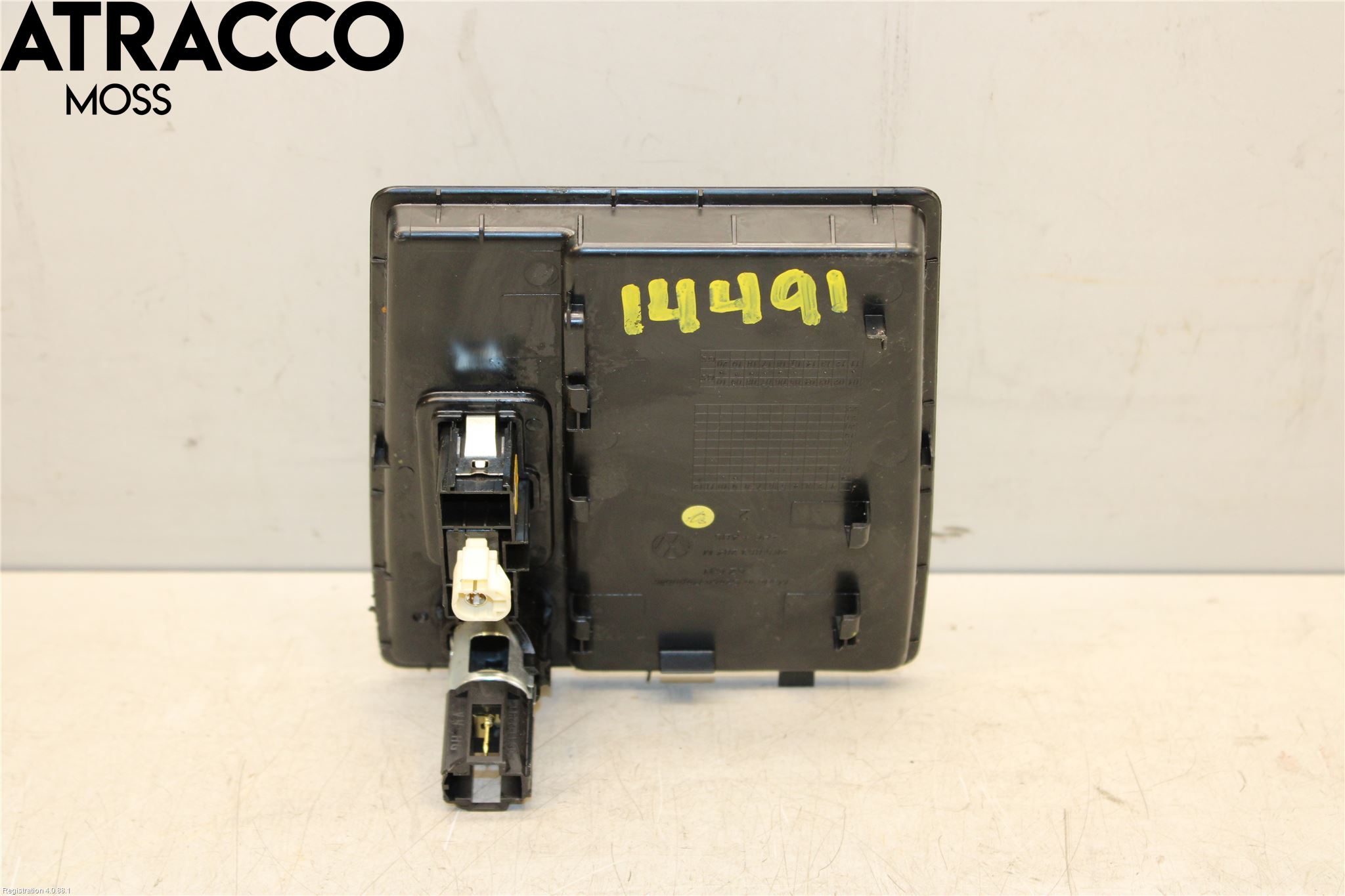 Volkswagen VW CADDY 16-20 Innr Oppbevaringsrom