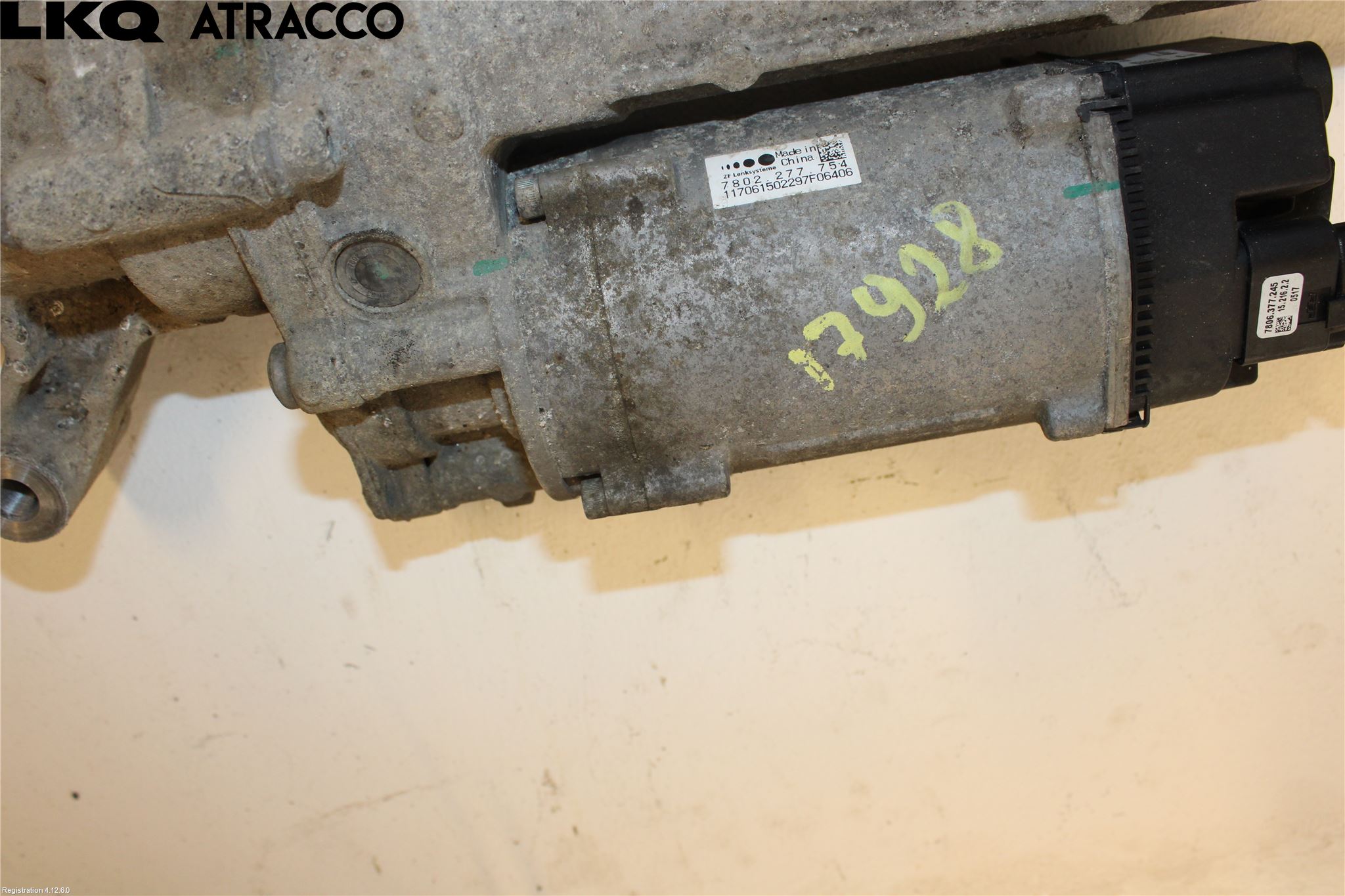 Mercedes-Benz MB C-KLASS (W205) 14-21 Servo Snekke - Tannstang