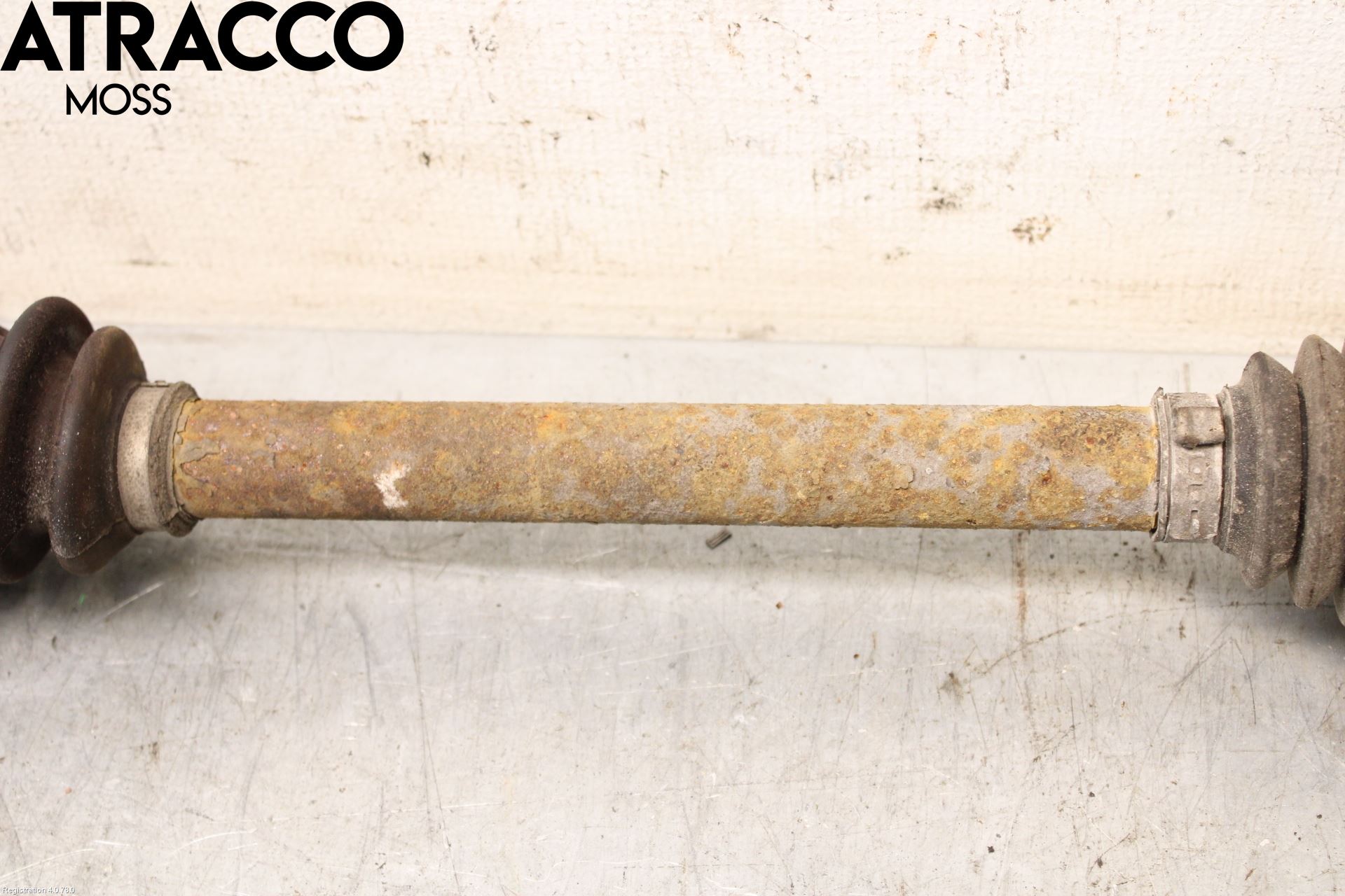 Toyota AURIS 10-12 Drivaksel Foran Kompl Venstre