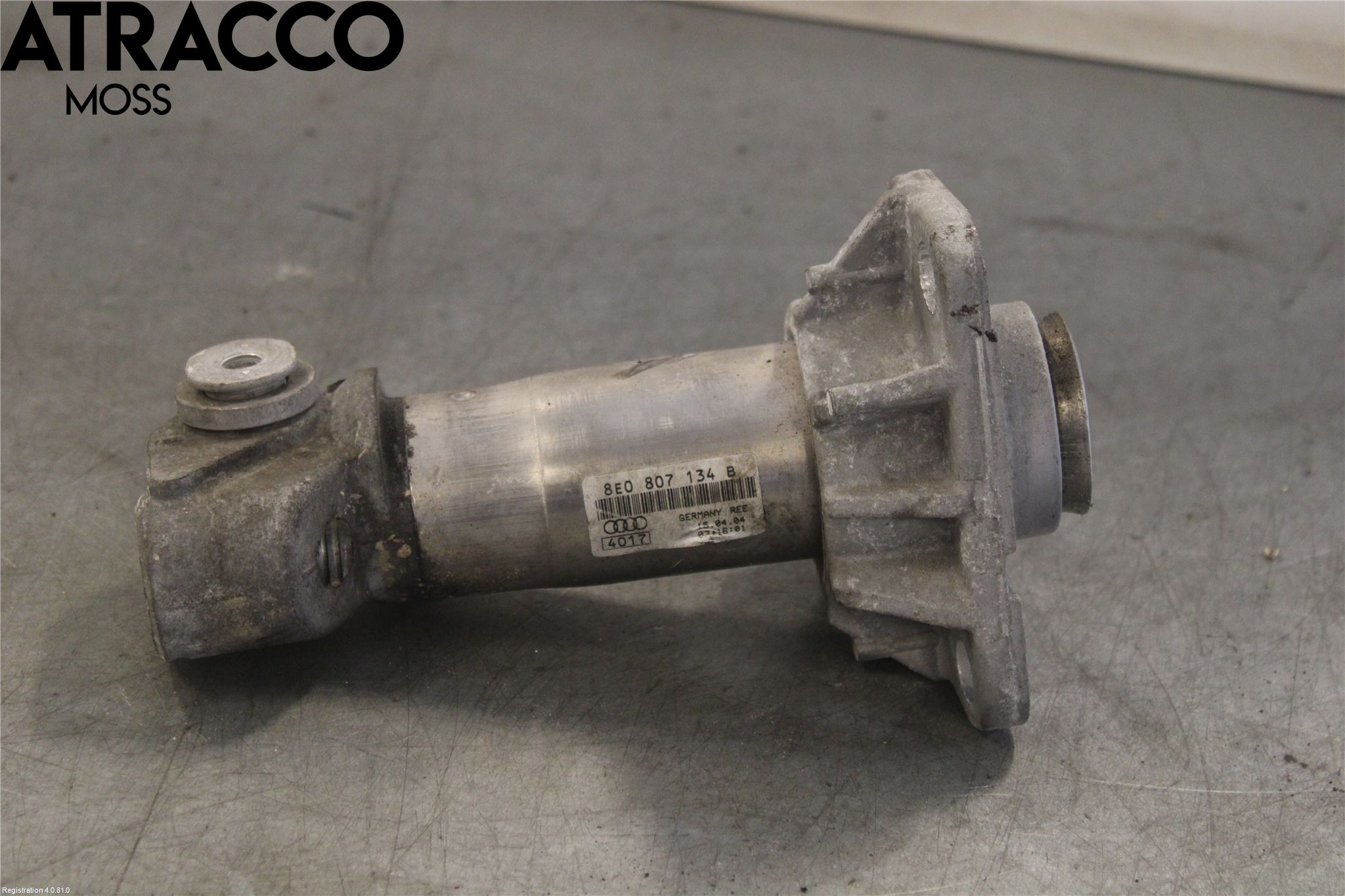 Audi A4/S4 01-05 Støtfanger Foran Feste