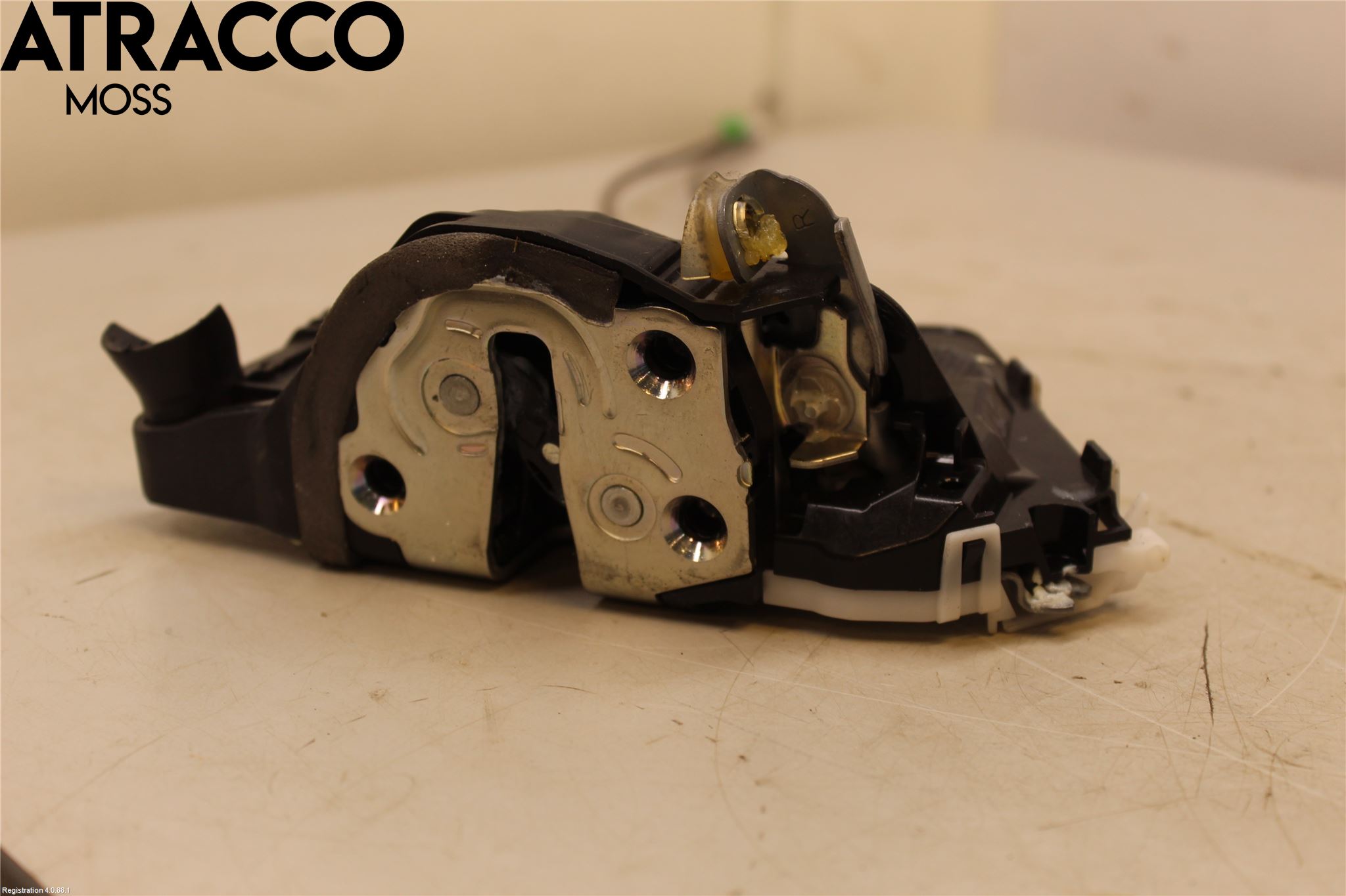 Toyota YARIS XP130 15-20 Dørlås - Låsekasse