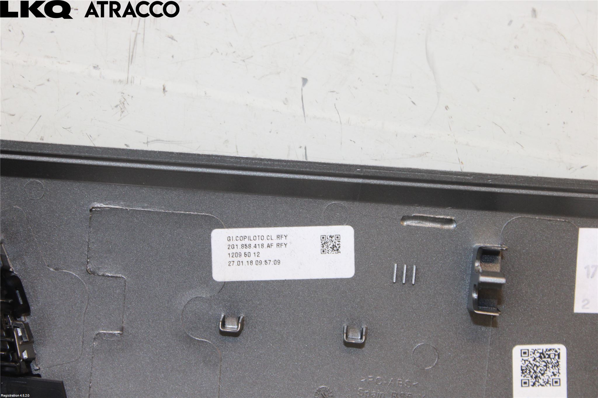 Volkswagen VW POLO VI 18->> Dashbord Kanal - Dyse