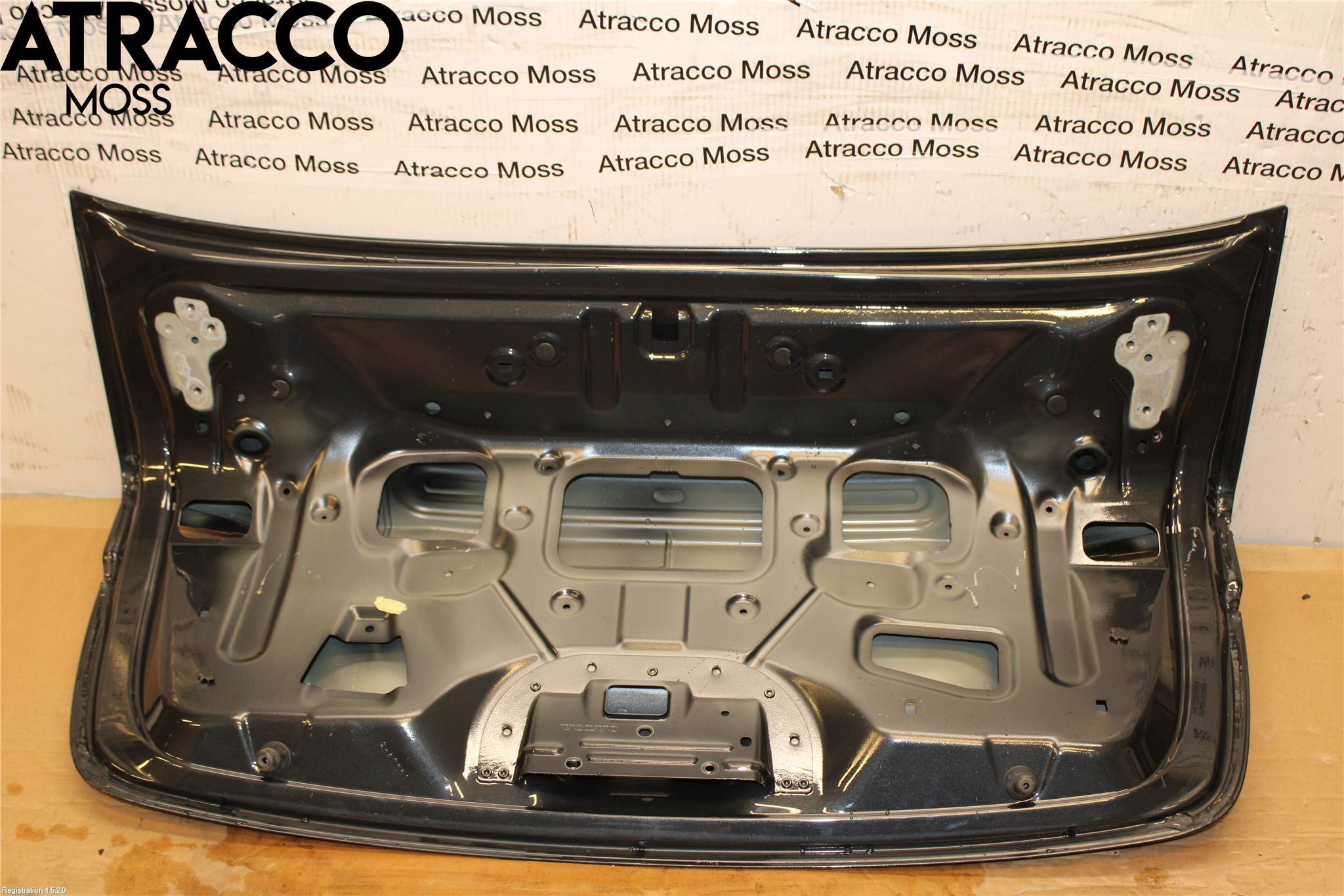 Volvo S60 14-18 Bakluke Koffertlokk