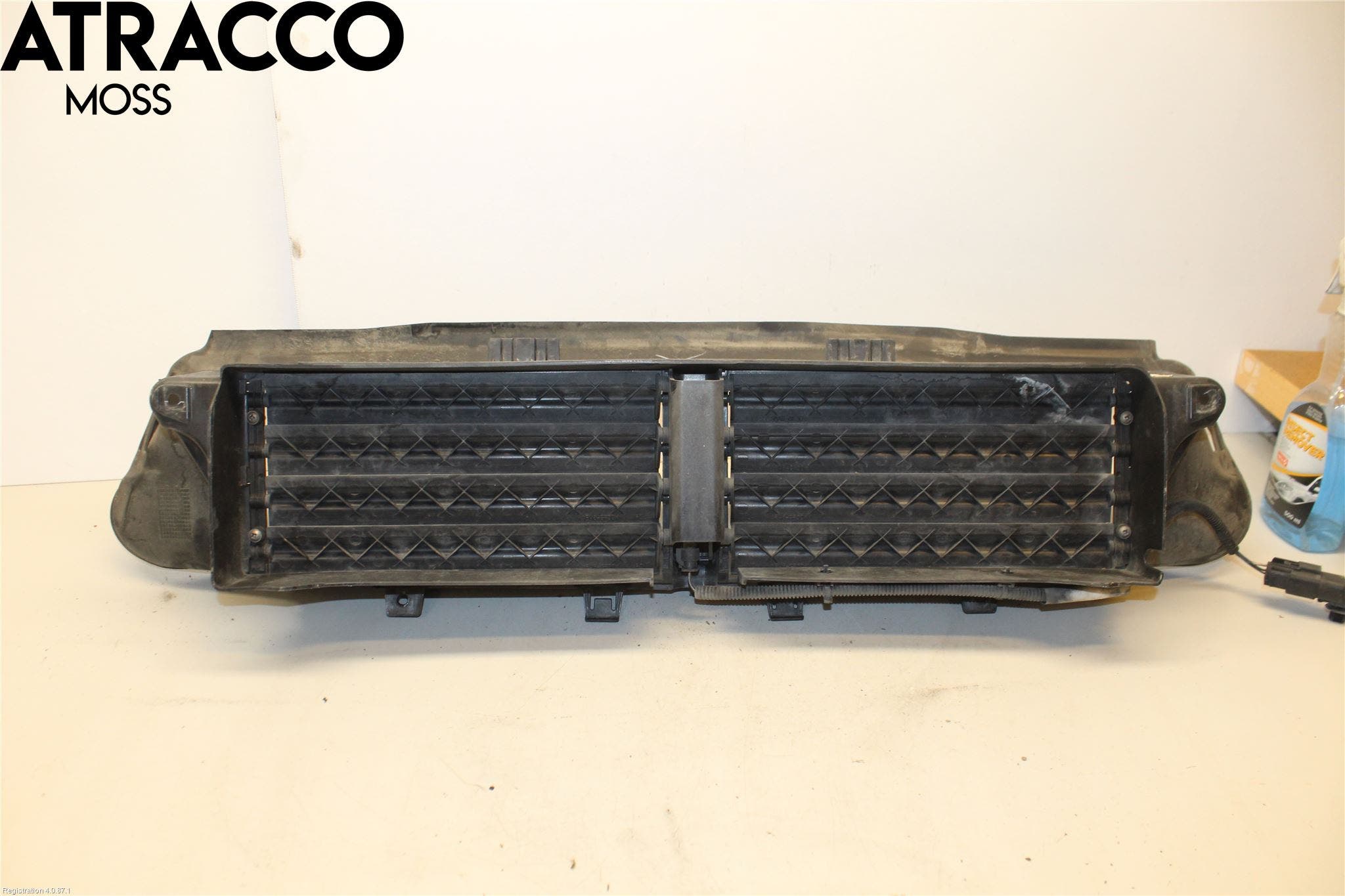 Volvo V40 12-19 Luftstyring Front