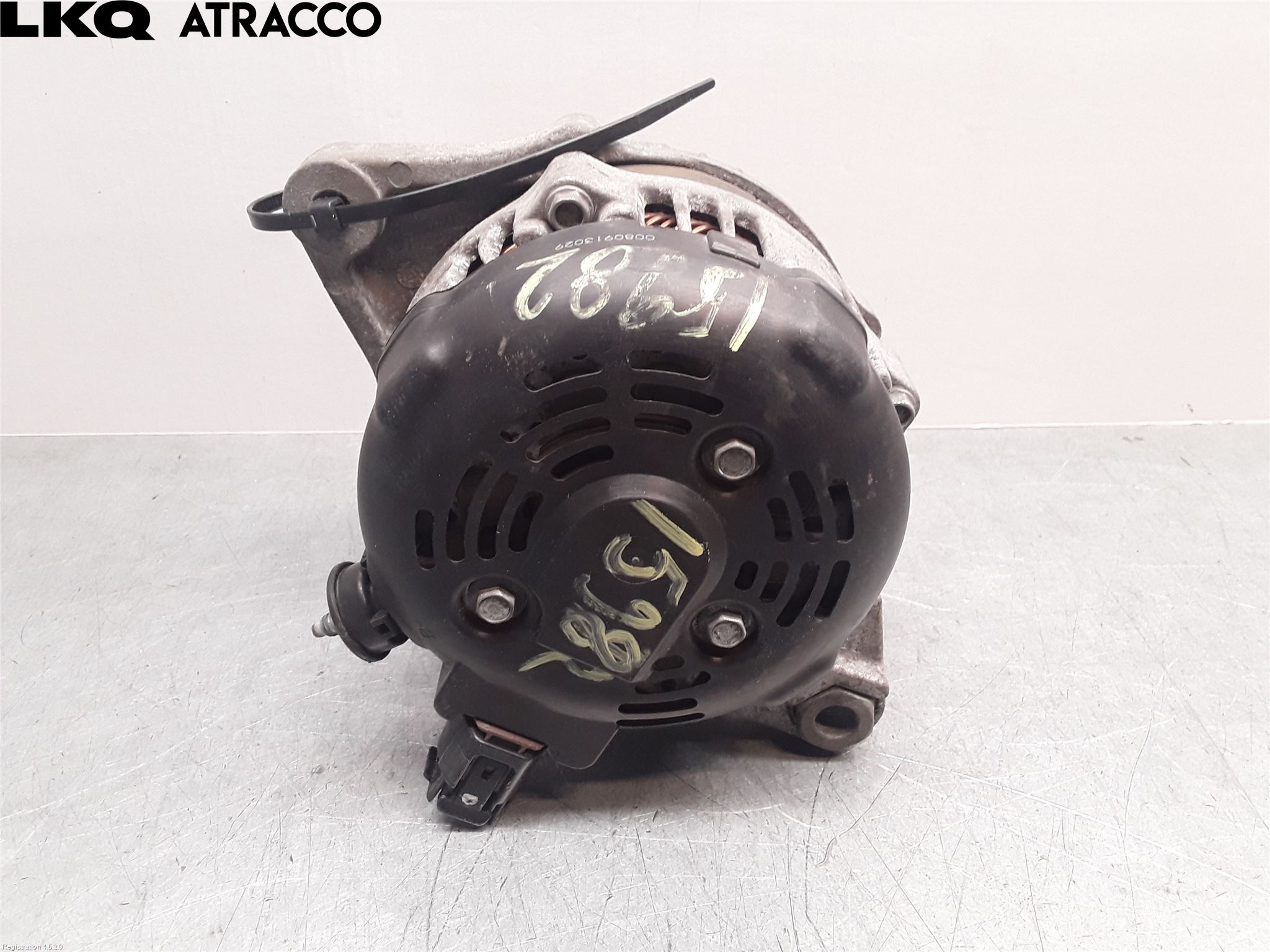 Toyota AVENSIS 09-15 Dynamo