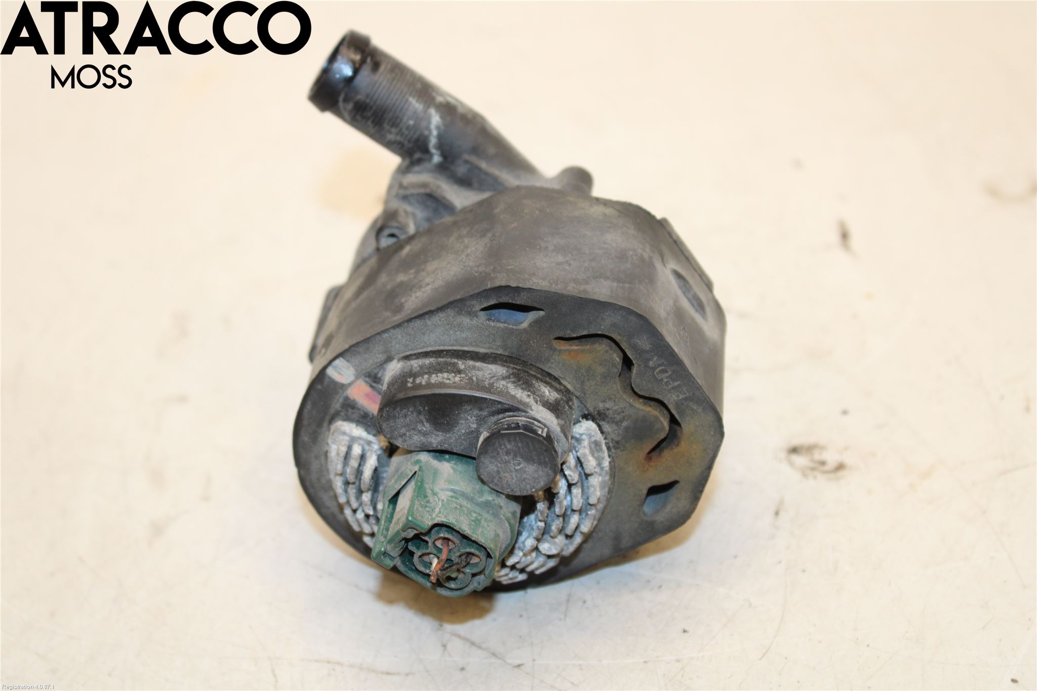 Nissan E-NV200/EVALIA Vannpumpe