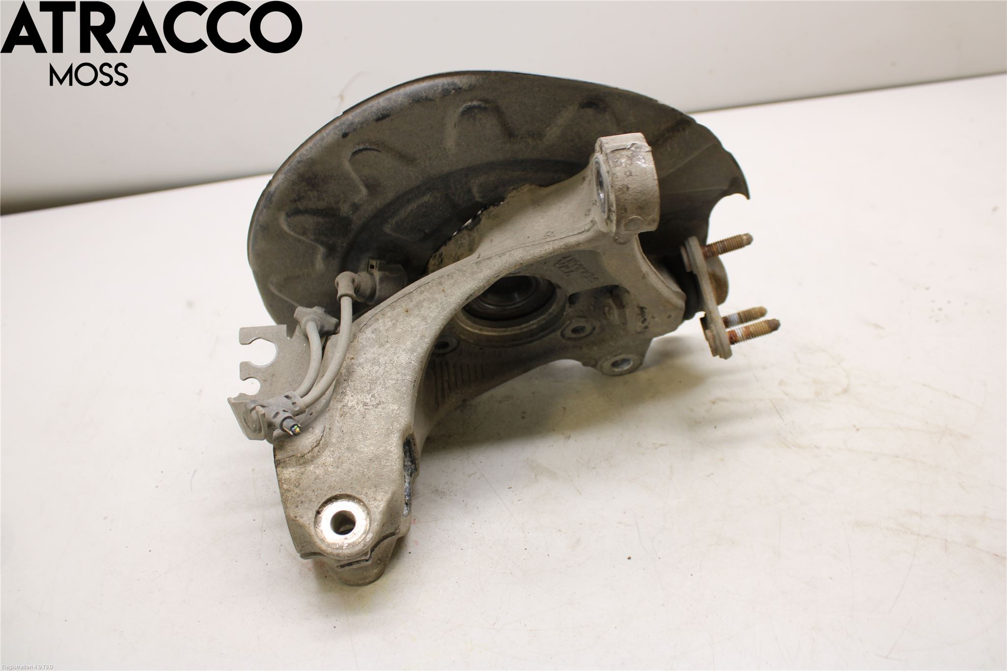 Volkswagen VW PASSAT 15-19 Spindel Hf