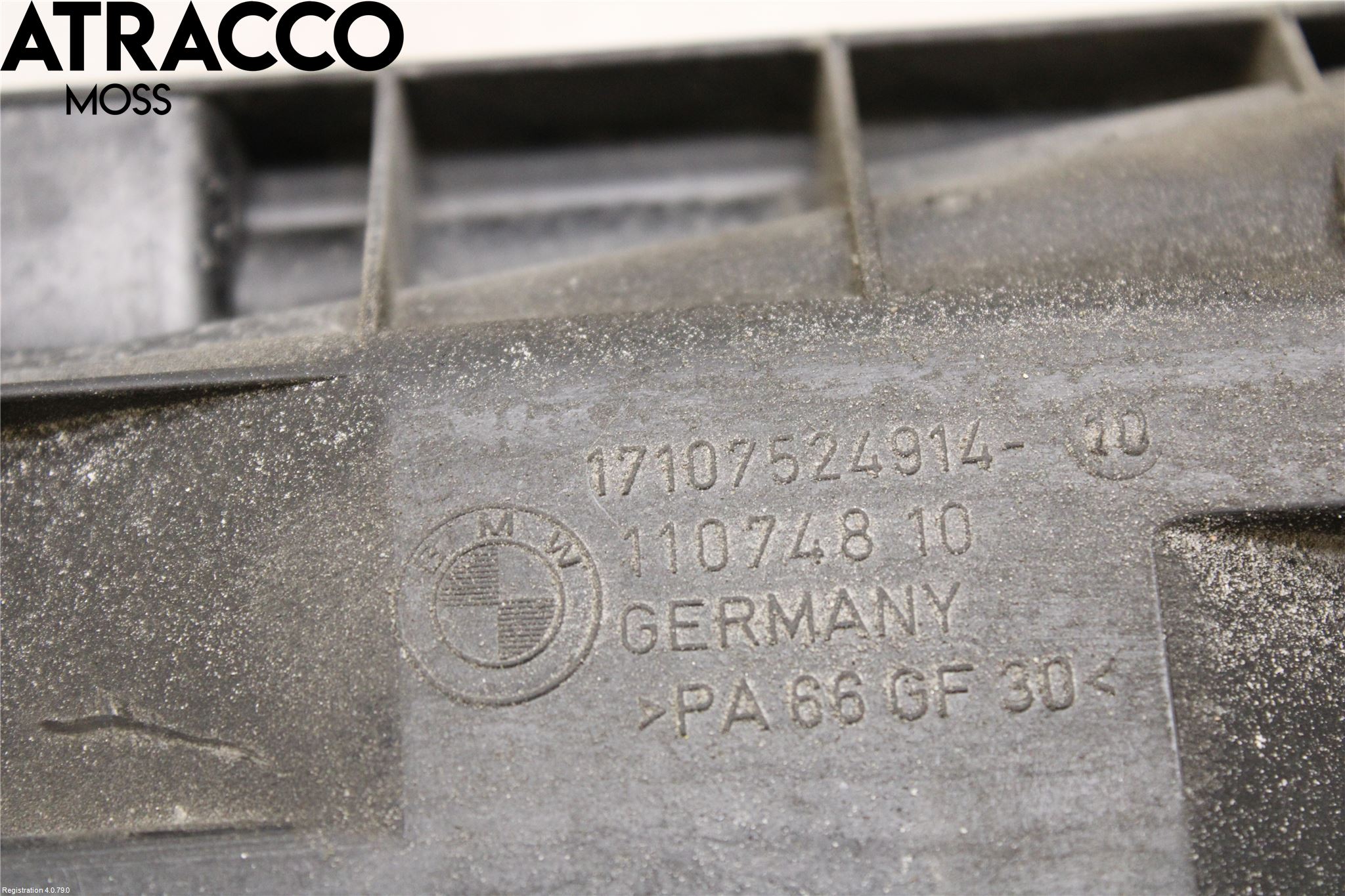 BMW 3 E90/91 SED/TOU 05-12 Radiator Feste - Ramme - Bjelk