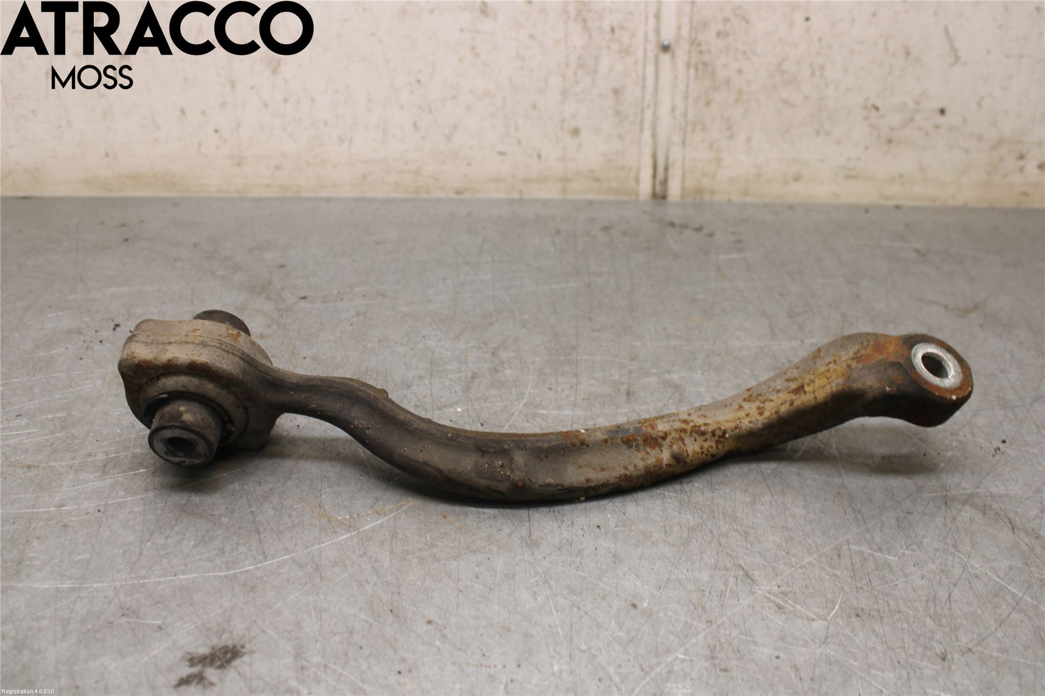 Mercedes-Benz MB E-KLASS (W212) 09-16 Bærearm Foran Høyre Nedre