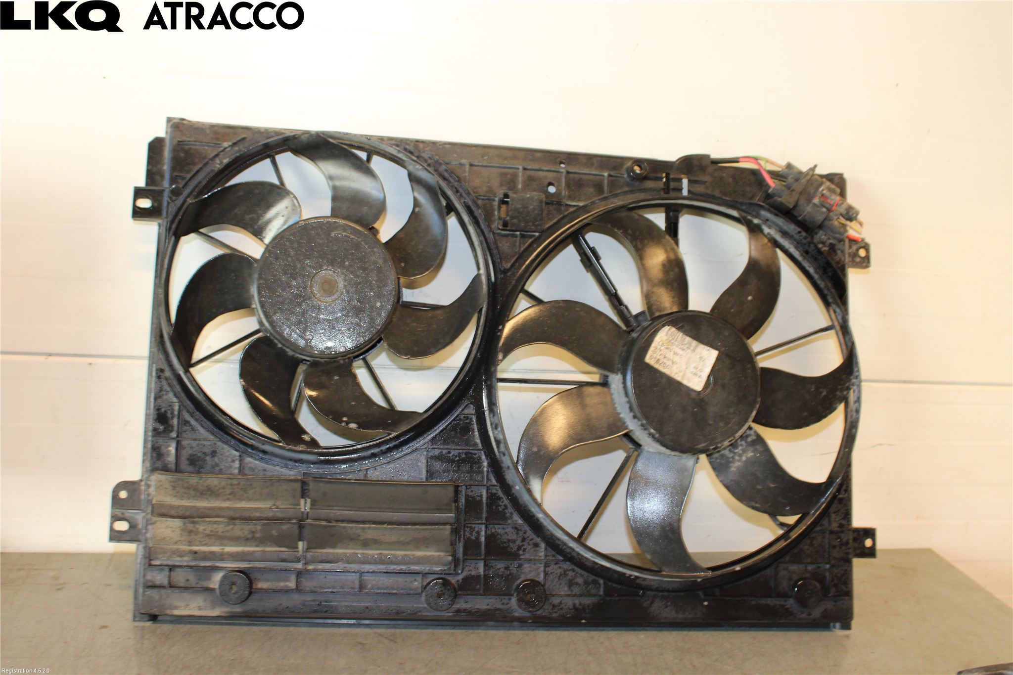 Volkswagen VW CADDY 11-15 Kjølevifte Elektrisk