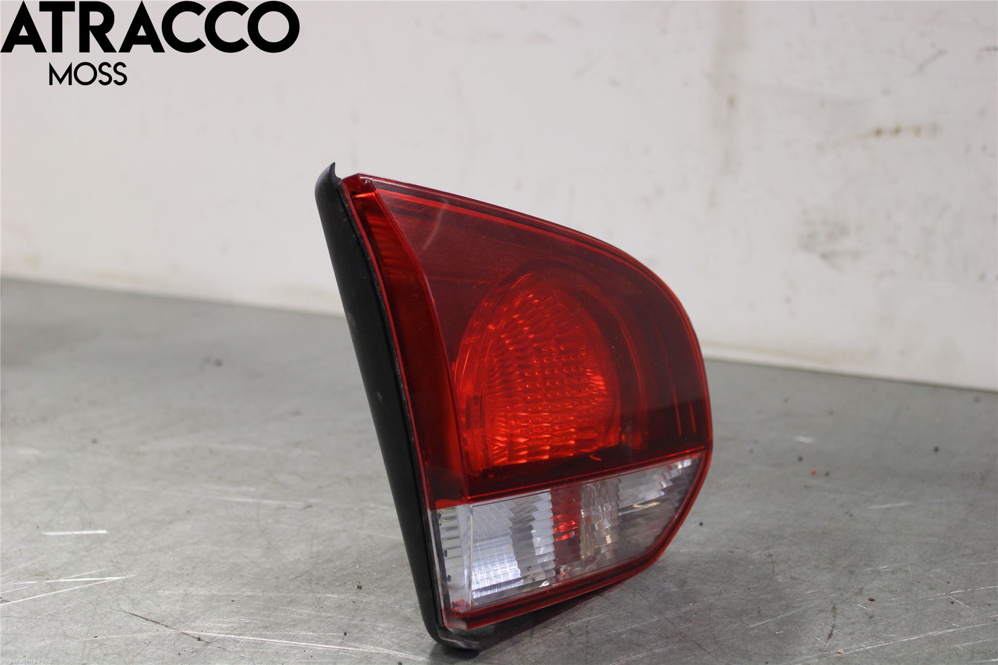 Volkswagen VW GOLF VI 09-13 Baklykt Venstre  På Luke(Indre