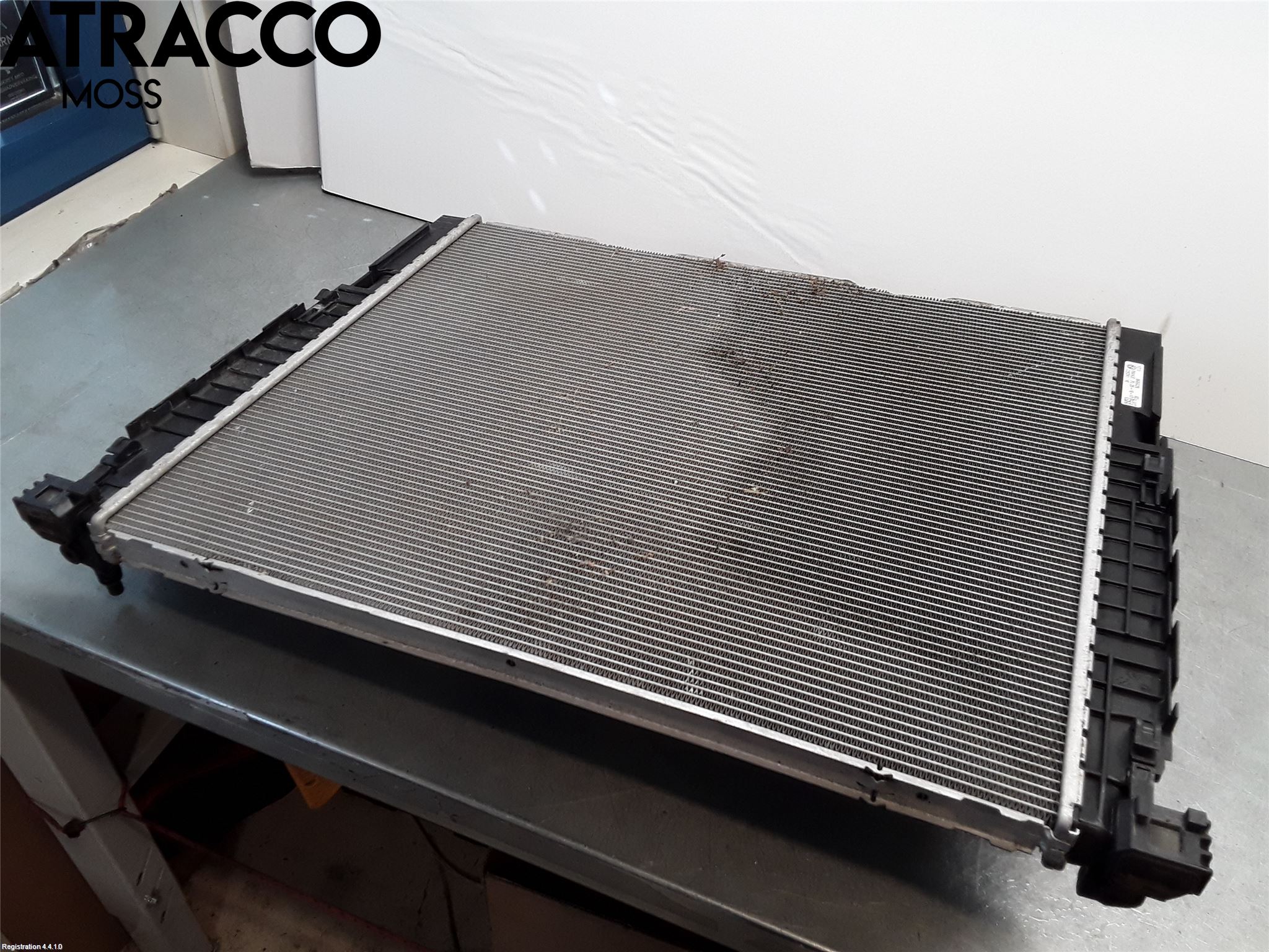 BMW 5 G30/G31/F90 17-23 Radiator Automat