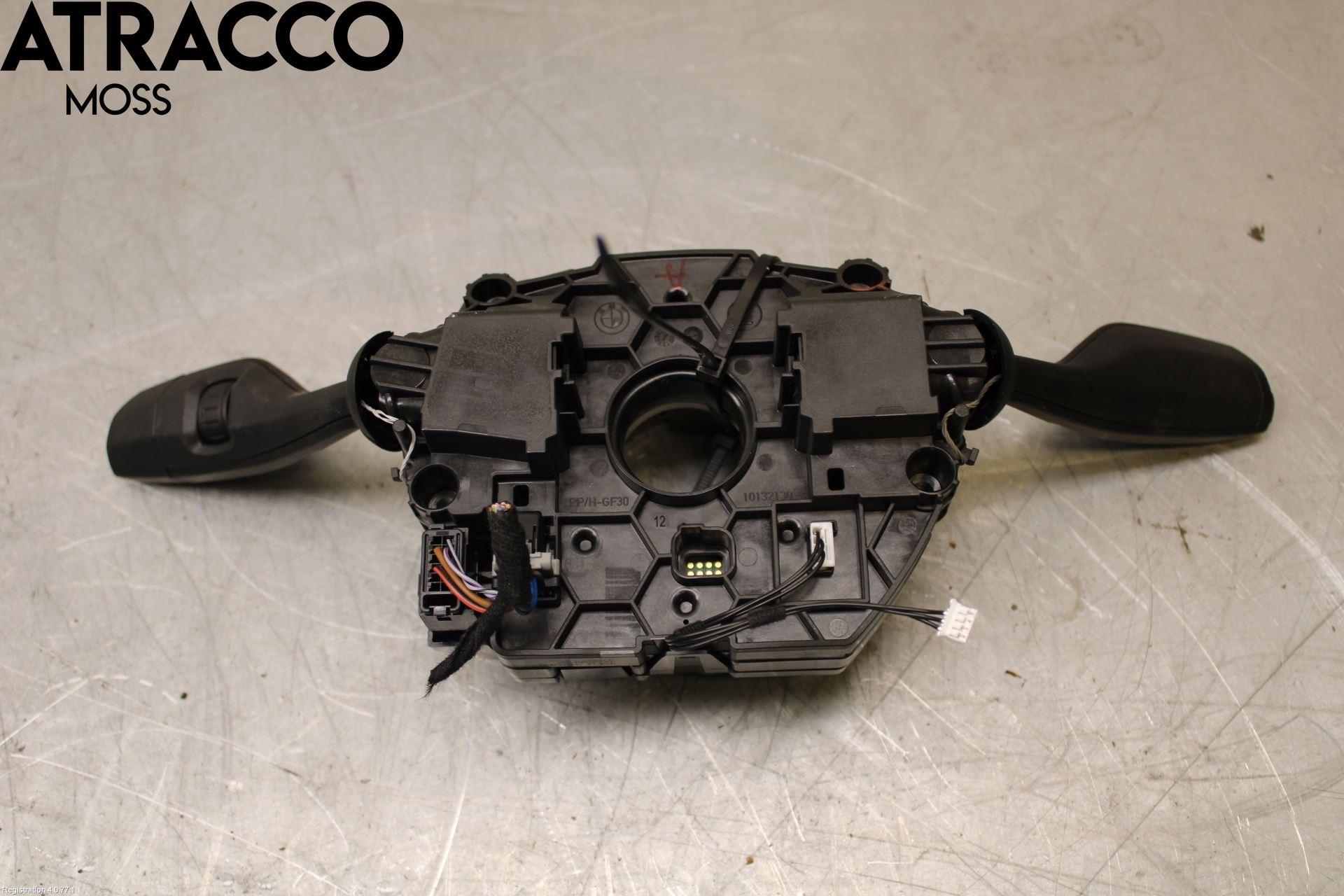 BMW 3 F30/F31/F80 12-19 Bryter Ratt Kombi H Og V