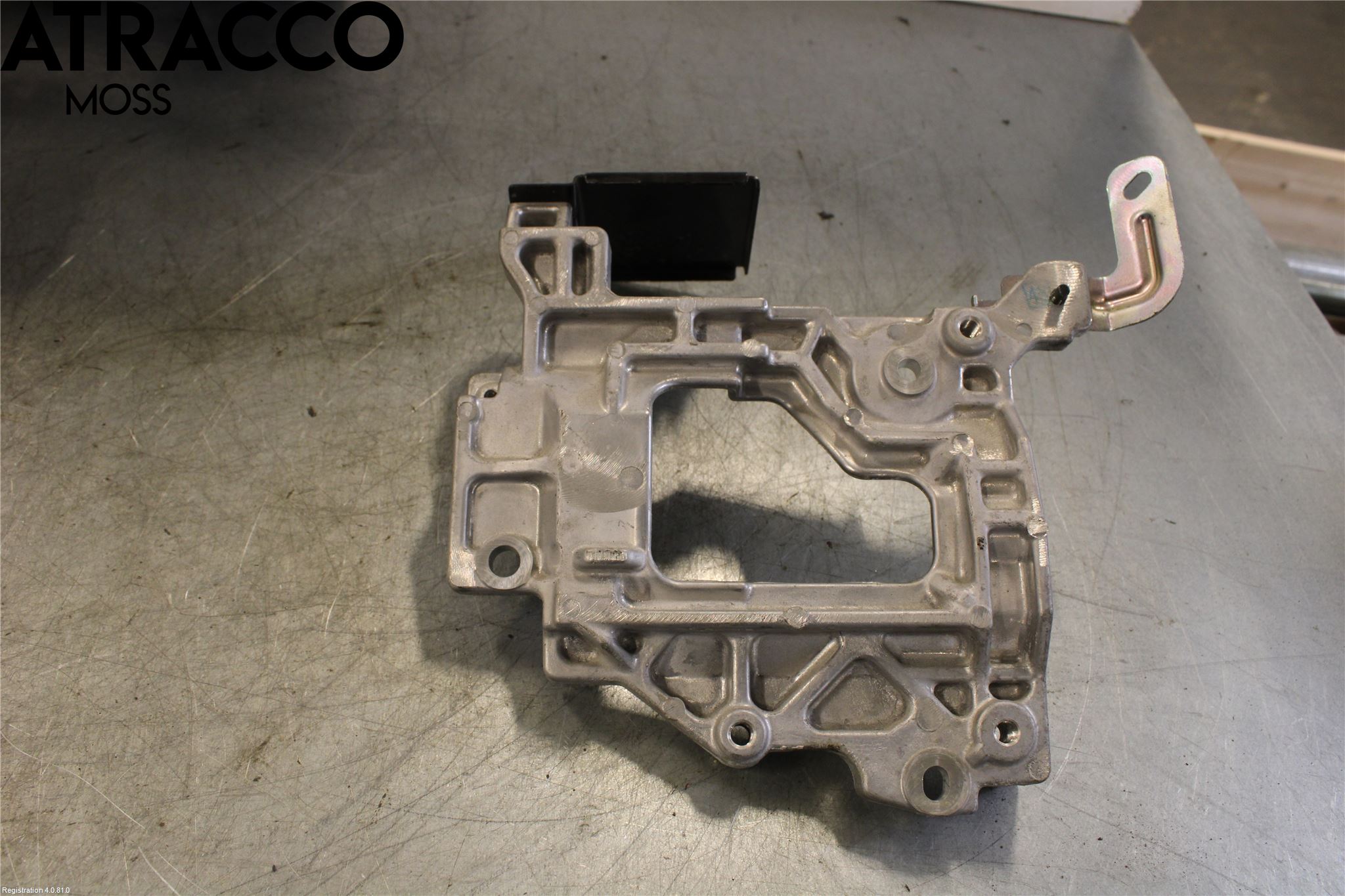 Nissan LEAF 18- Ac Kompressor-Festebrakett