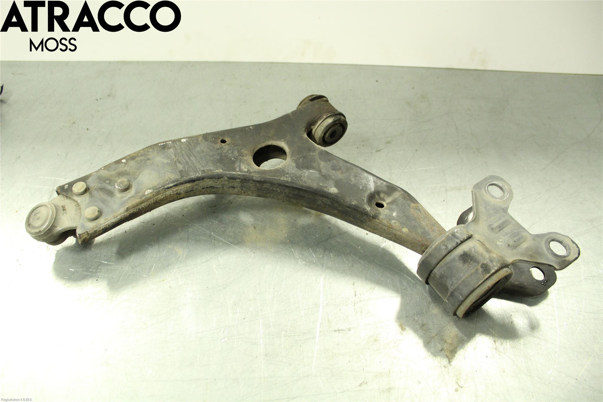 Ford FOCUS 11-14 Bærearm Foran Høyre Nedre