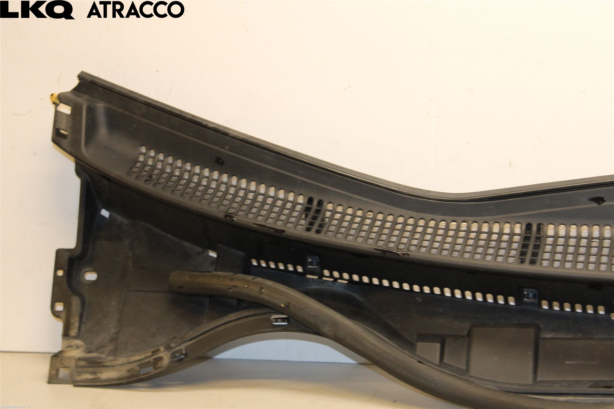 Toyota AURIS 13-19 Visker Deksel-Grill-Under Frr