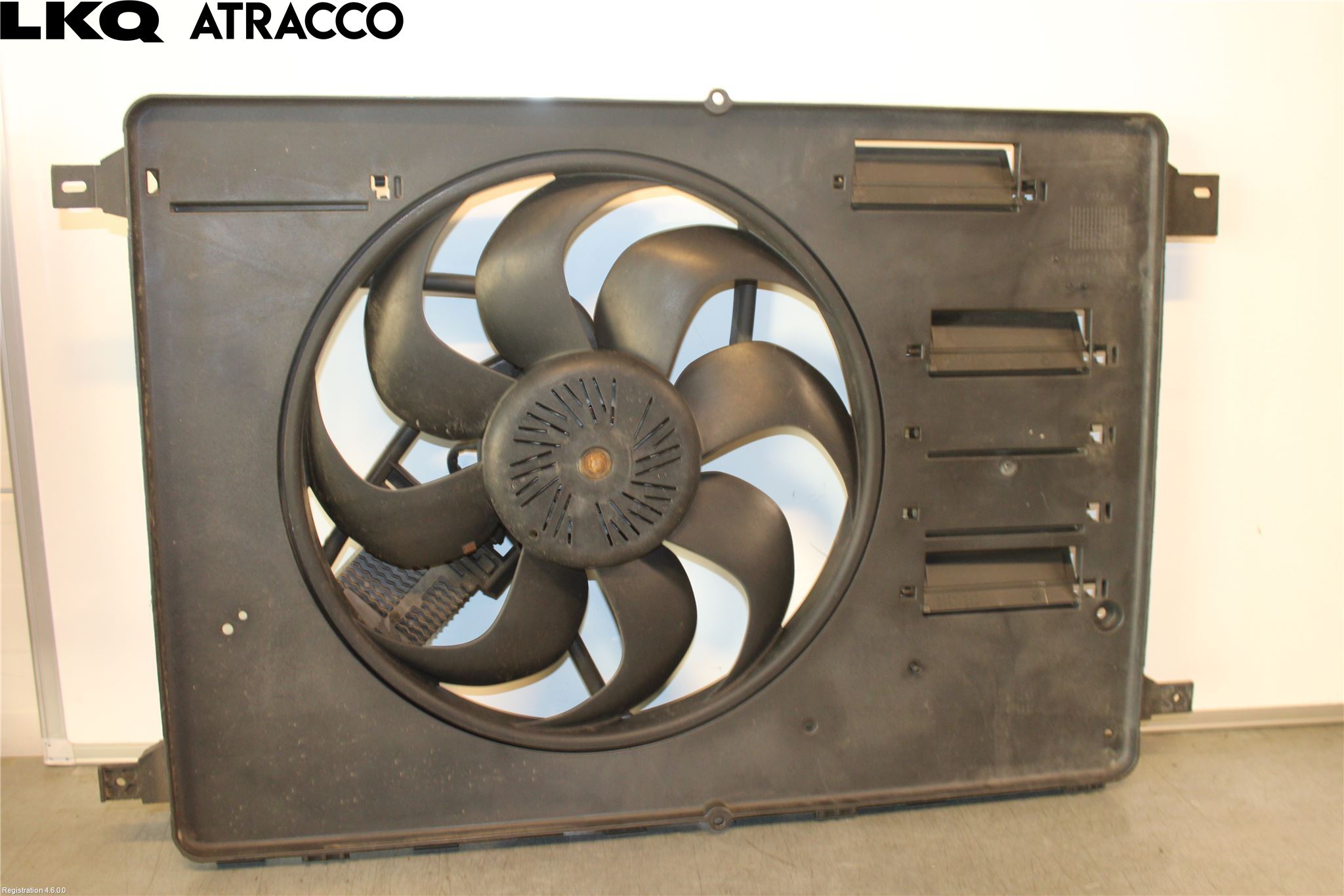 Volvo V70 08-13 Kjølevifte Elektrisk